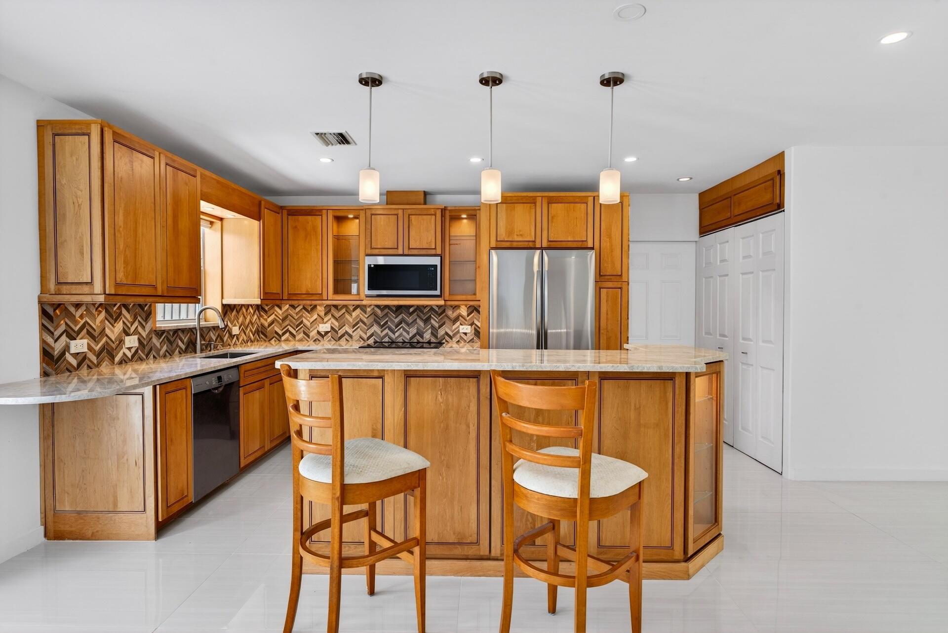 648 NW 30th Court, Wilton Manors, FL 33311, Wilton Manors - Photo 2