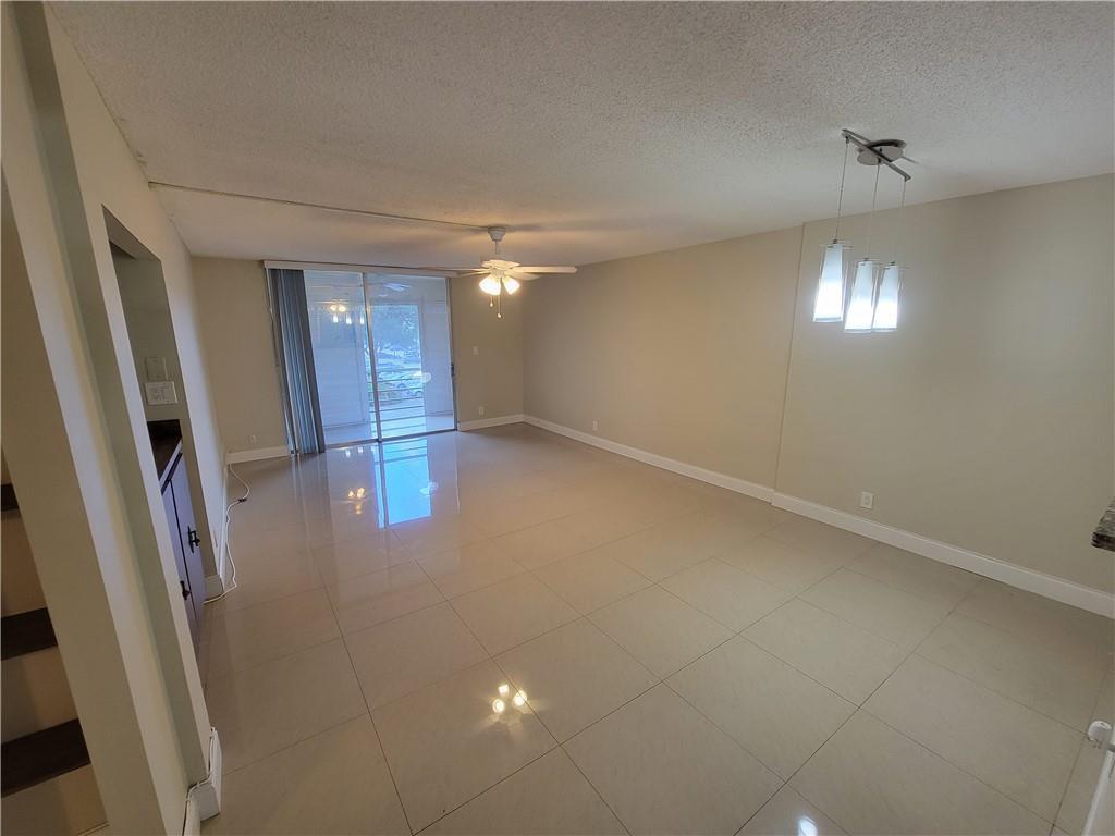 404 NW 68th Avenue 316, Plantation, FL 33317, Plantation - Photo 2
