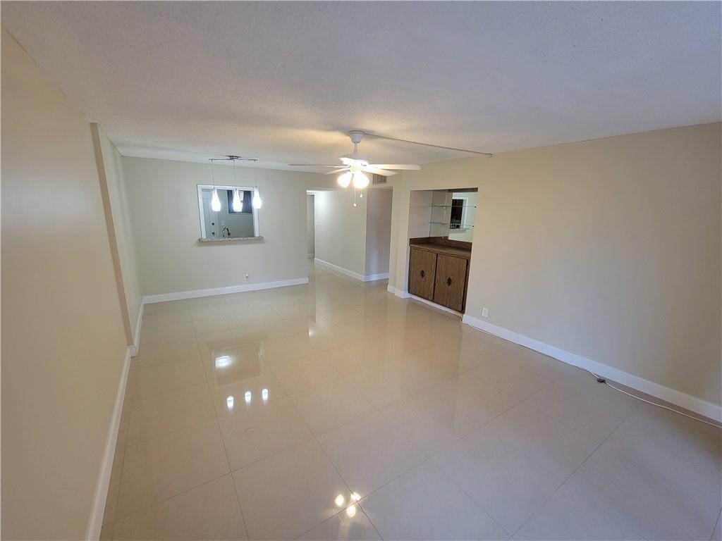 404 NW 68th Avenue 316, Plantation, FL 33317, Plantation - Photo 3