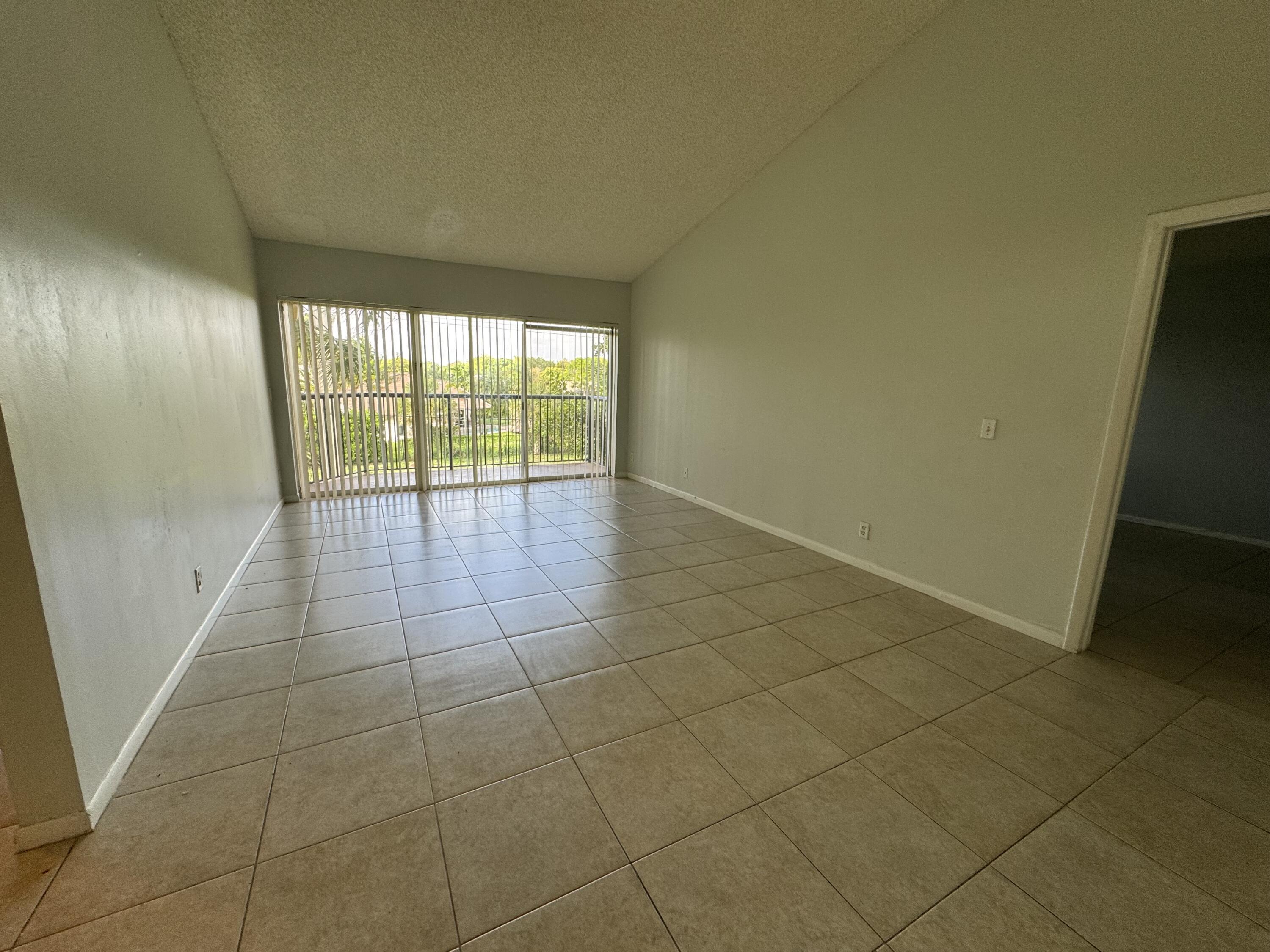 8891 Wiles Road 303, Coral Springs, FL 33067, Coral Springs - Photo 3