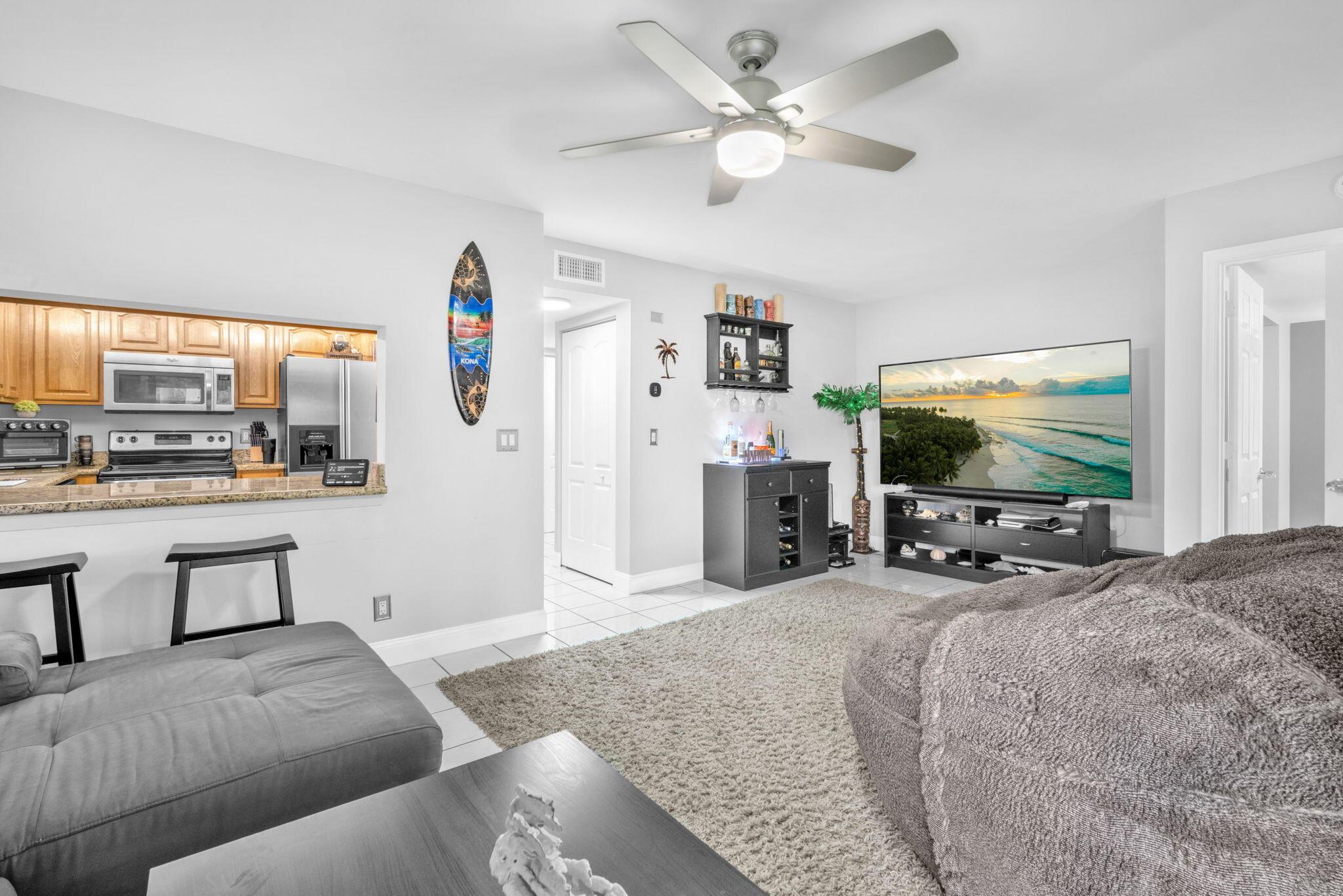 201 Republic Court, Deerfield Beach, FL 33442, Deerfield Beach - Photo 5