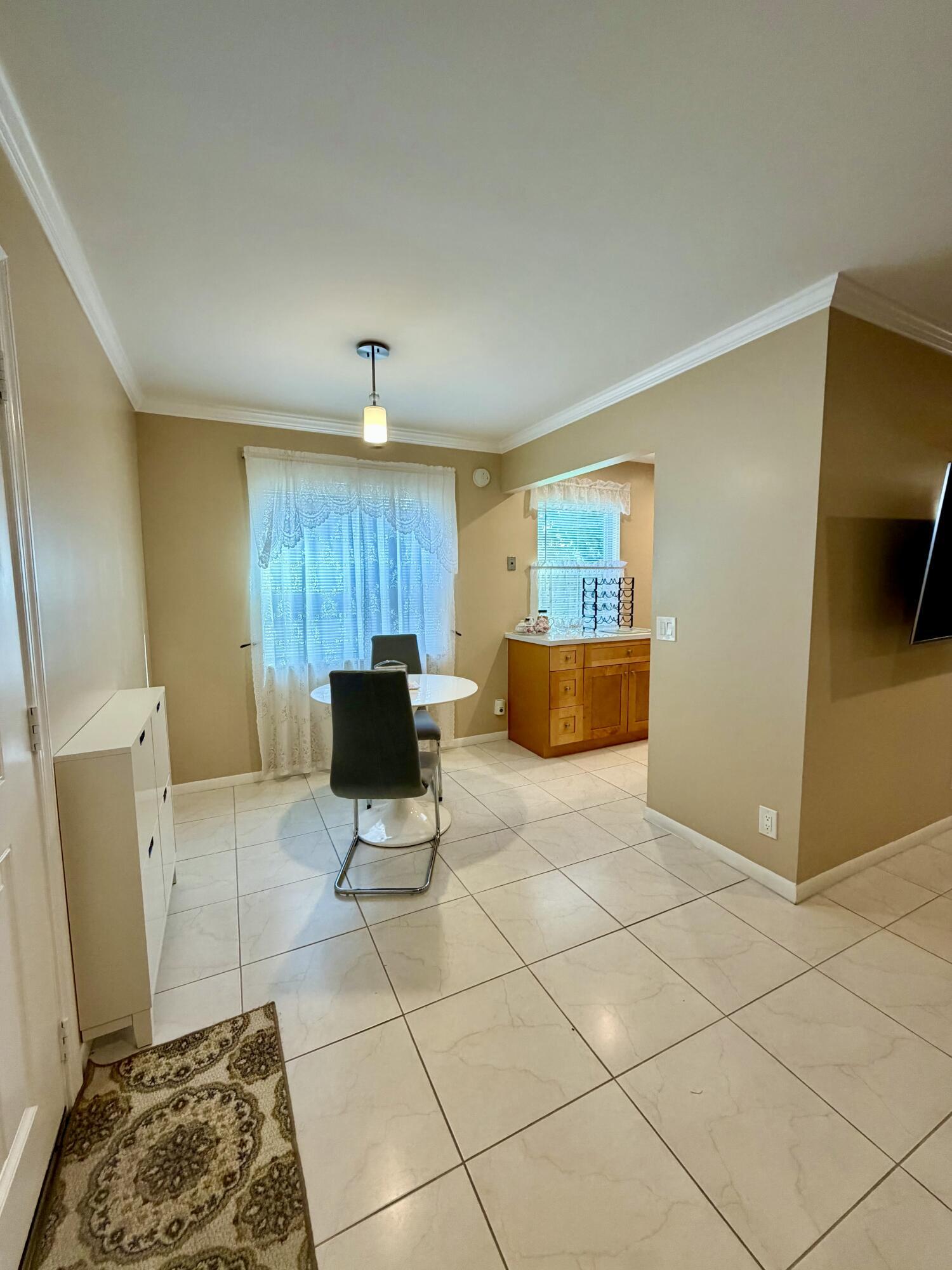 368 Piedmont H, Delray Beach, FL 33484, Delray Beach - Photo 2
