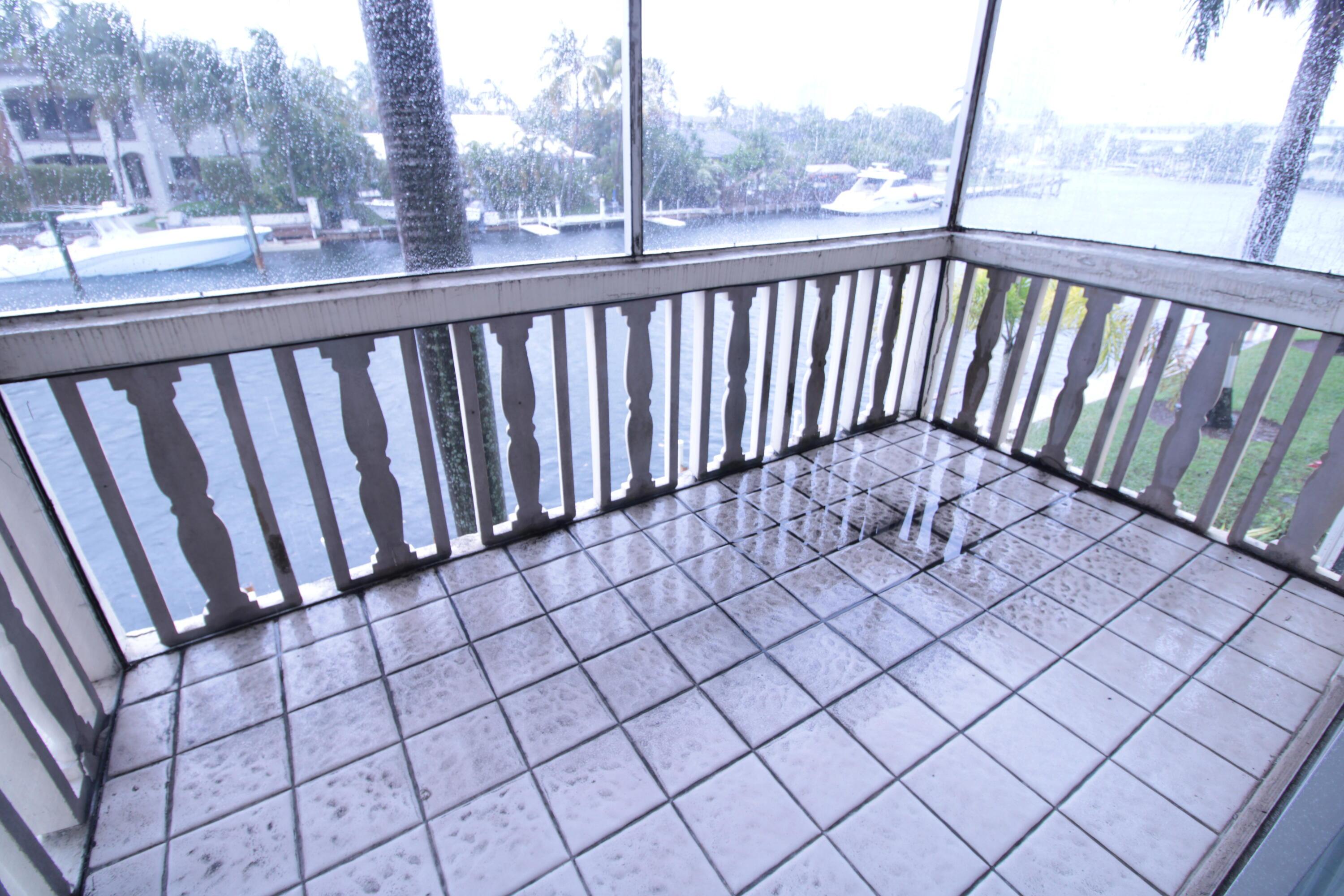 460 Paradise Isle Boulevard 203, Hallandale Beach, FL 33009, Hallandale Beach - Photo 5