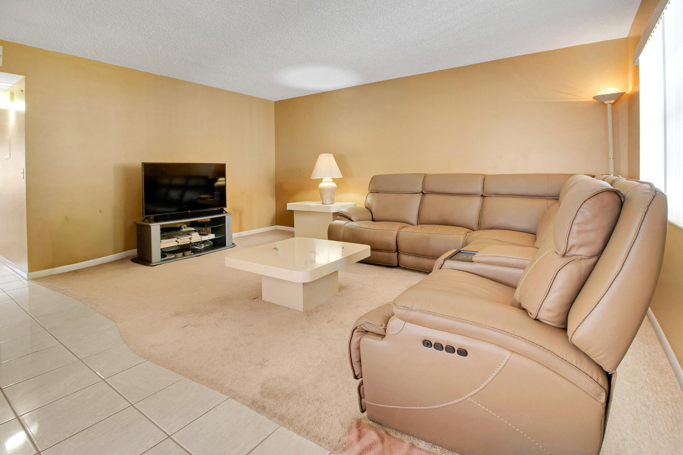525 Capri K, Delray Beach, FL 33484, Delray Beach - Photo 5