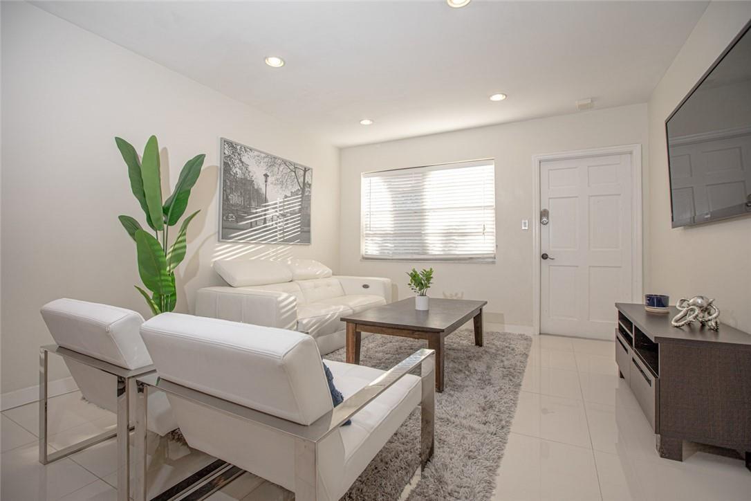 601 SE 5th Court 108, Fort Lauderdale, FL 33301, Fort Lauderdale - Photo 3