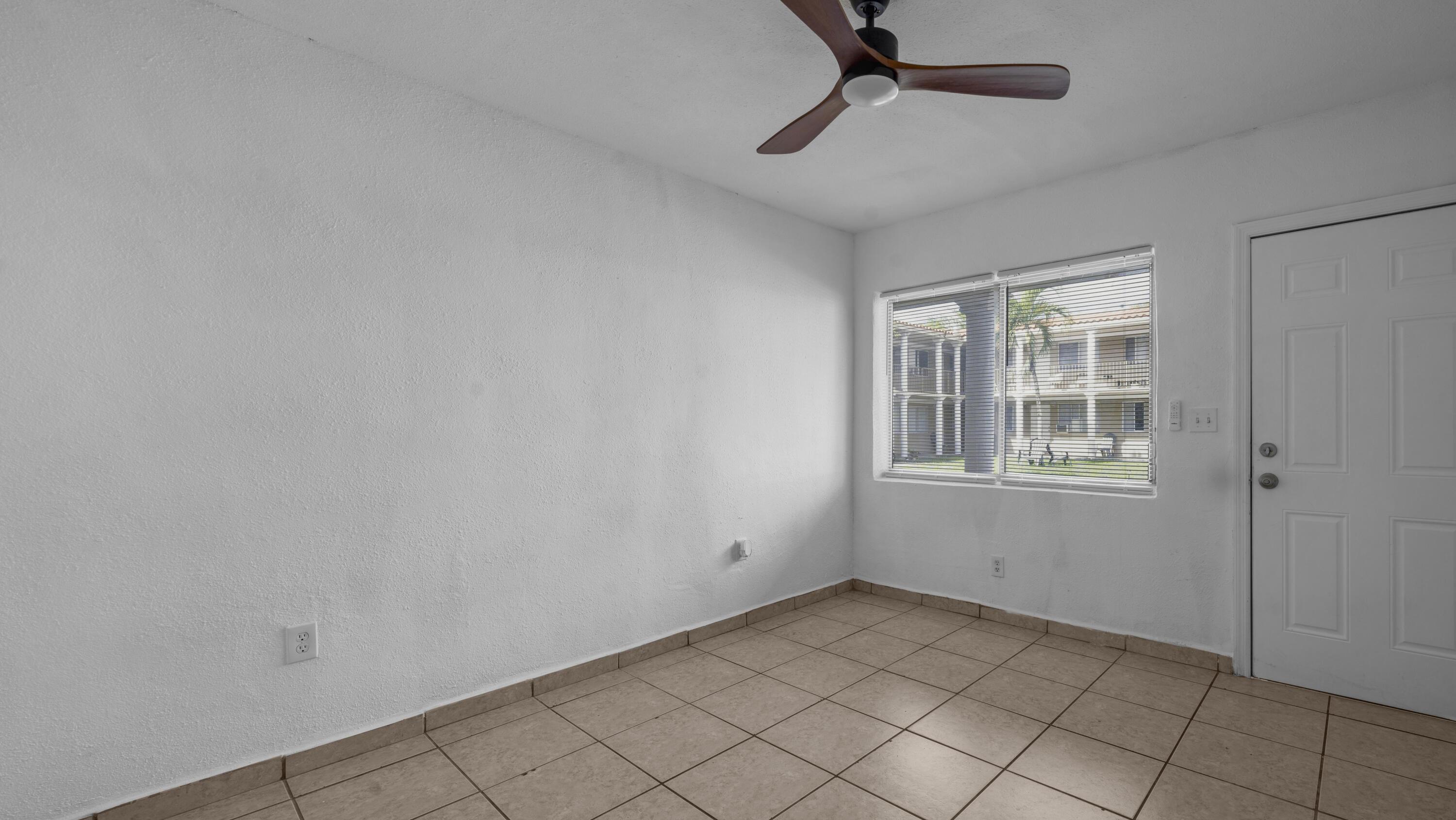 420 NW 10th Street # 9, Miami, FL 33136, Miami - Photo 4