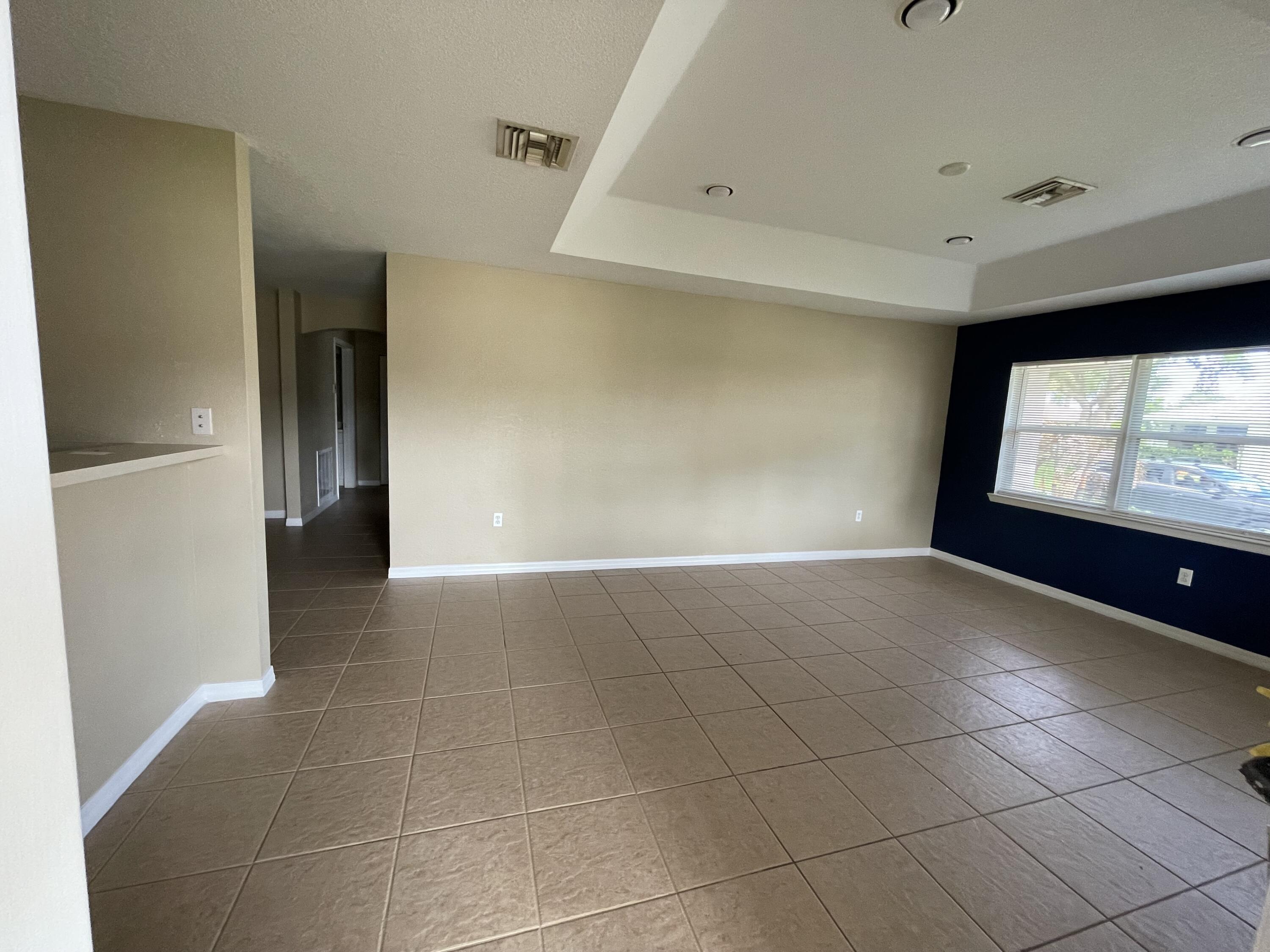 1767 N Dovetail Drive N C, Fort Pierce, FL 34982, Fort Pierce - Photo 4