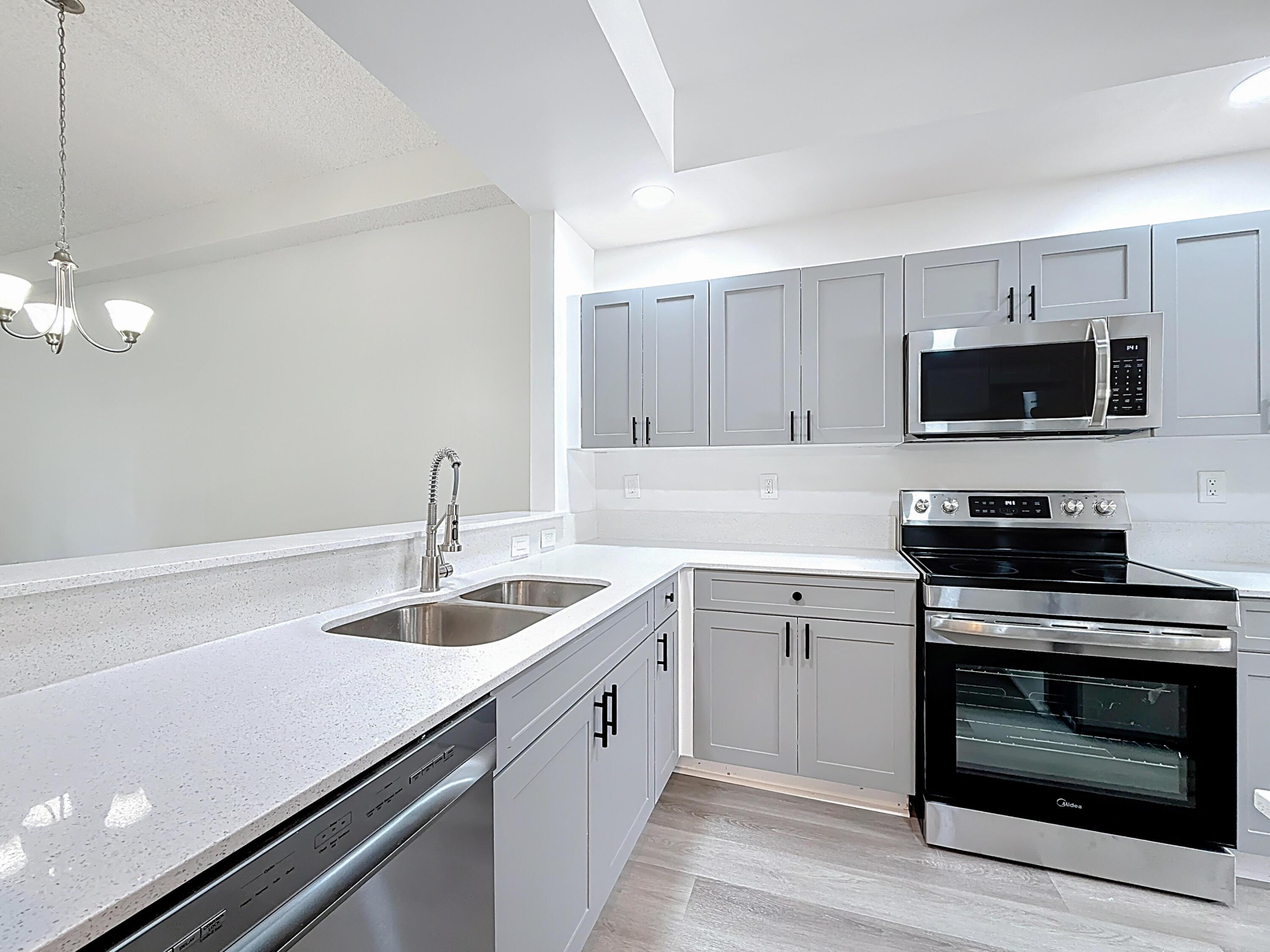3180 N Haverhill Road 102, West Palm Beach, FL 33417, West Palm Beach - Photo 4
