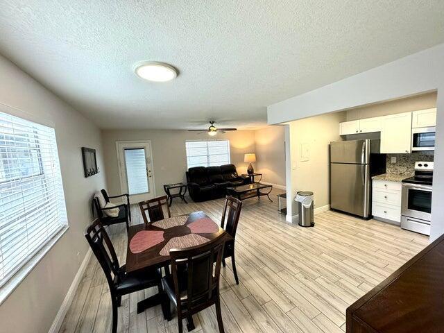 127 Flanders C, Delray Beach, FL 33484, Delray Beach - Photo 3