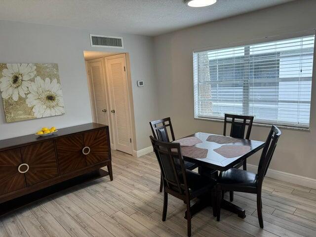 127 Flanders C, Delray Beach, FL 33484, Delray Beach - Photo 4