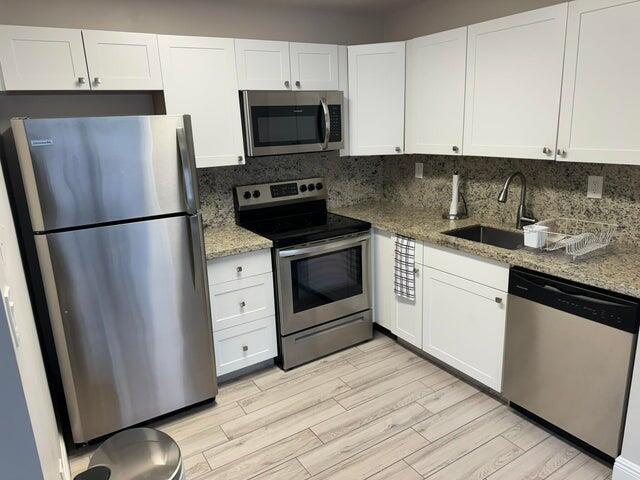 127 Flanders C, Delray Beach, FL 33484, Delray Beach - Photo 5