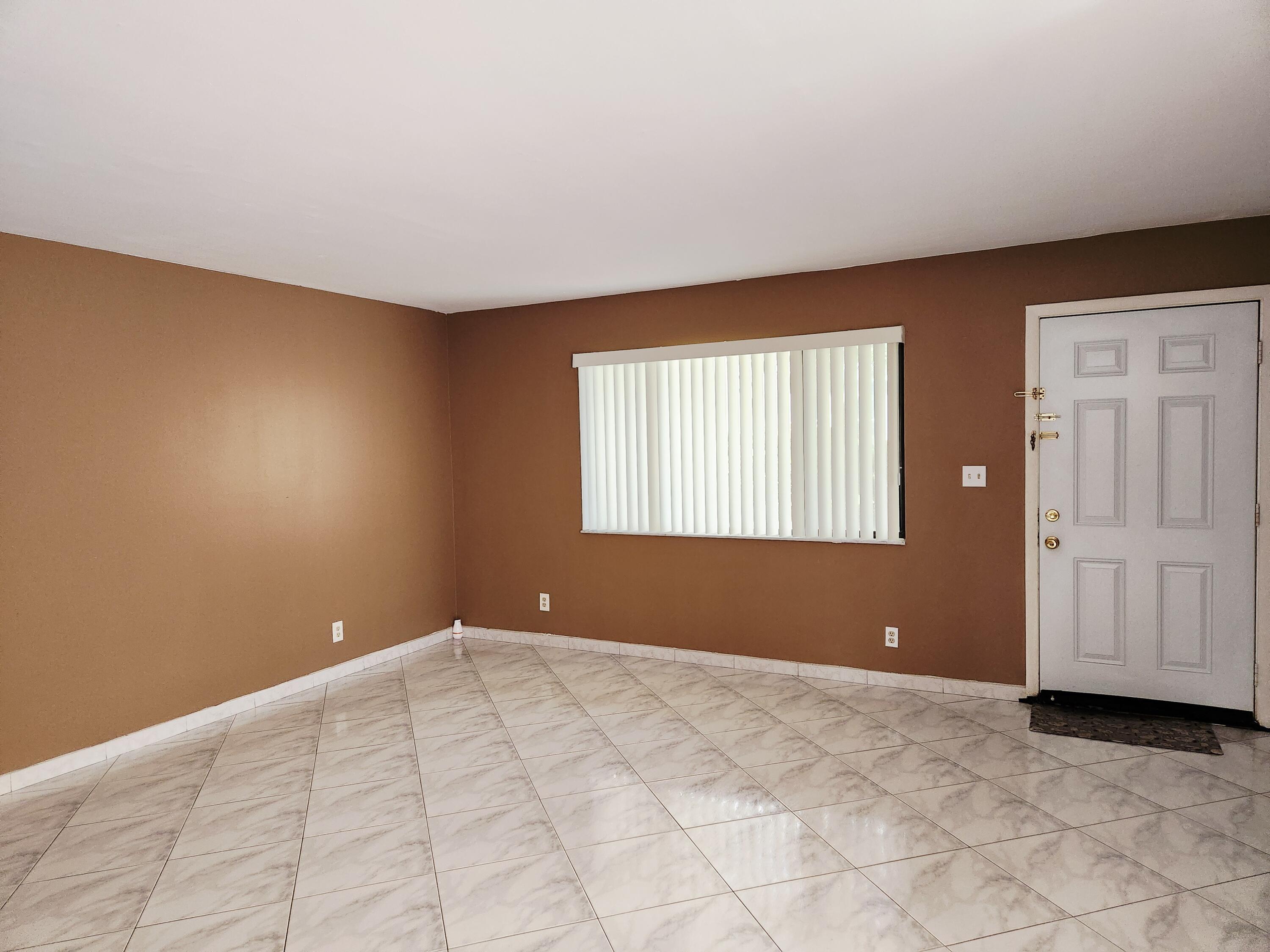 15217 Lakes Of Delray Boulevard 87, Delray Beach, FL 33484, Delray Beach - Photo 2