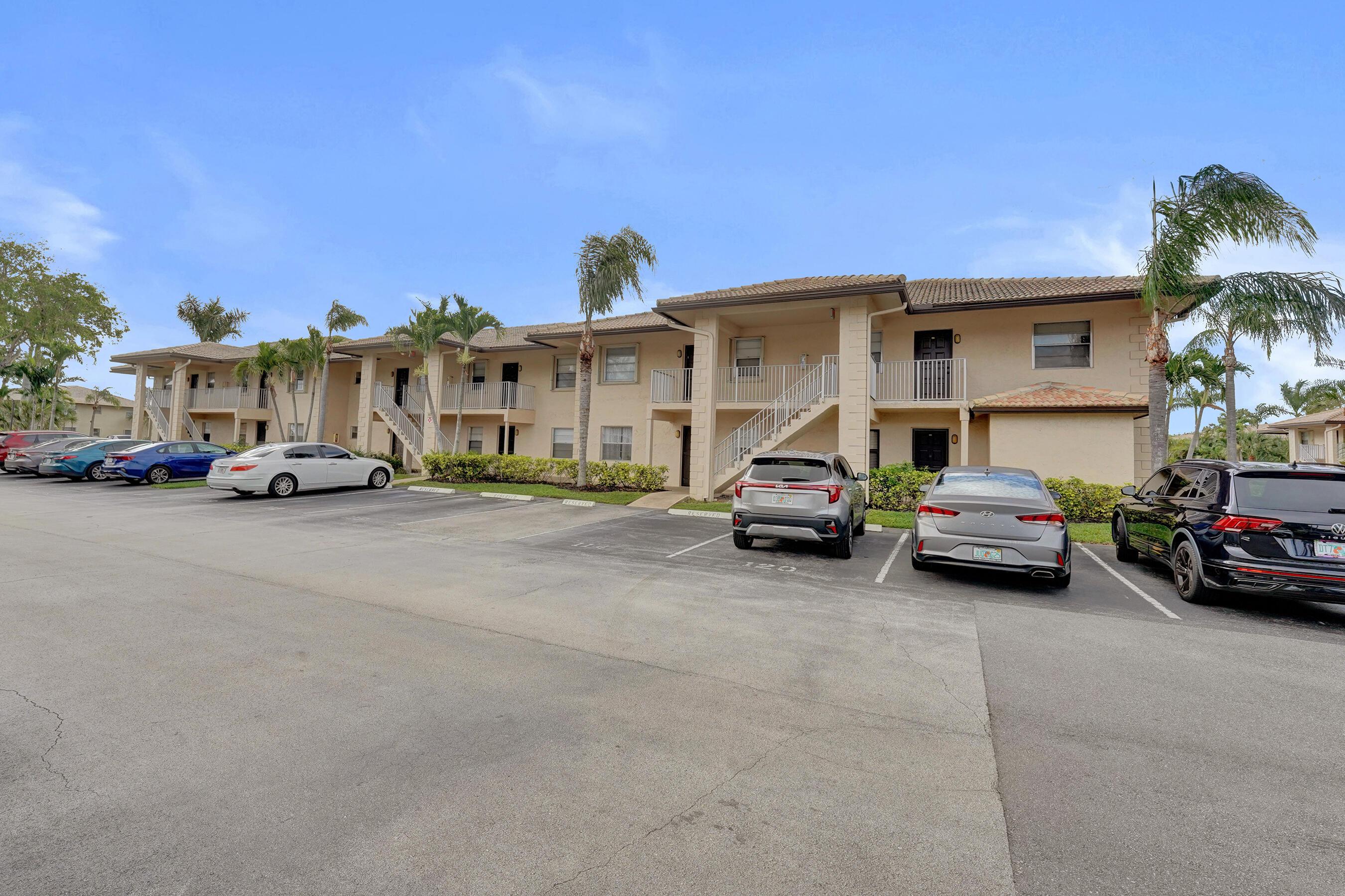 5531 Lakeside Drive 202, Margate, FL 33063, Margate - Photo 2
