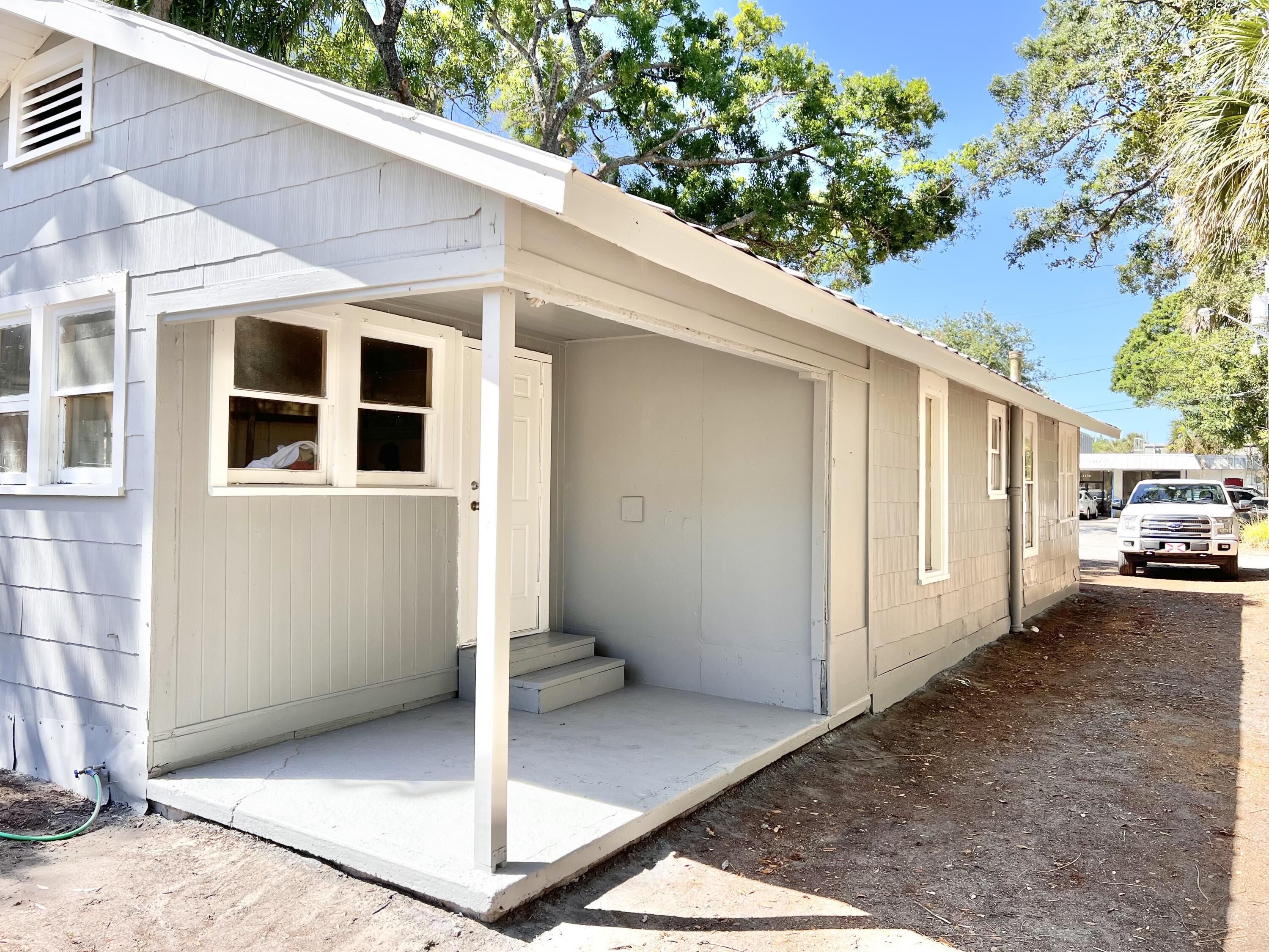 1135 17th Place, Vero Beach, FL 32960, Vero Beach - Photo 3