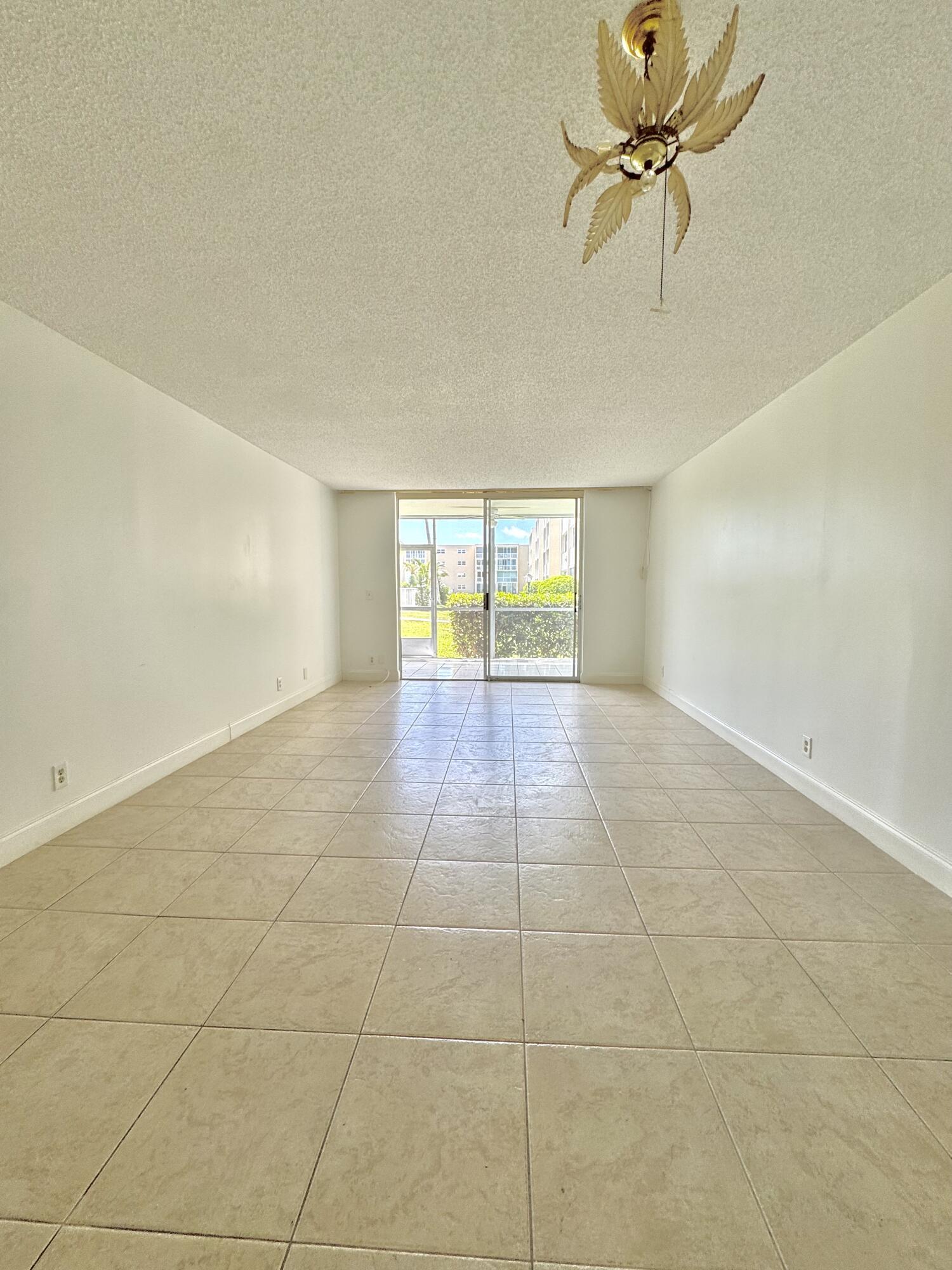 202 SE 10th Street 105, Dania Beach, FL 33004, Dania Beach - Photo 3