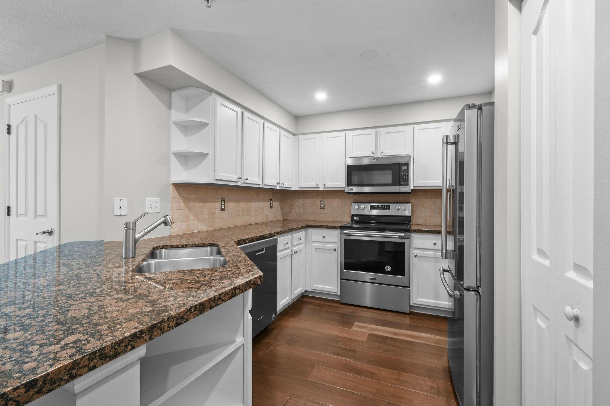 175 Galicia Way 211, Jupiter, FL 33458, Jupiter - Photo 4