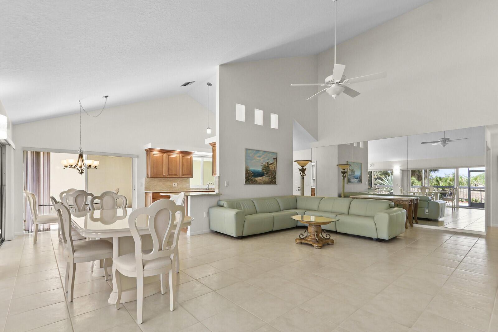 327 Ridge Road, Jupiter, FL 33477, Jupiter - Photo 4