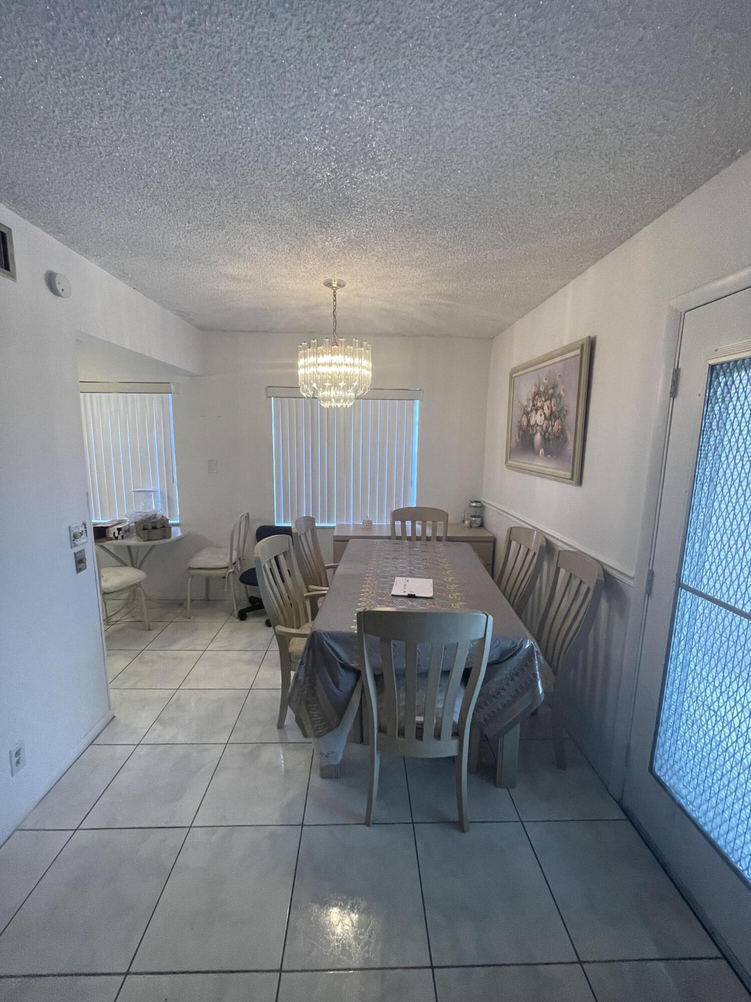 186 Flanders D 186, Delray Beach, FL 33484, Delray Beach - Photo 2