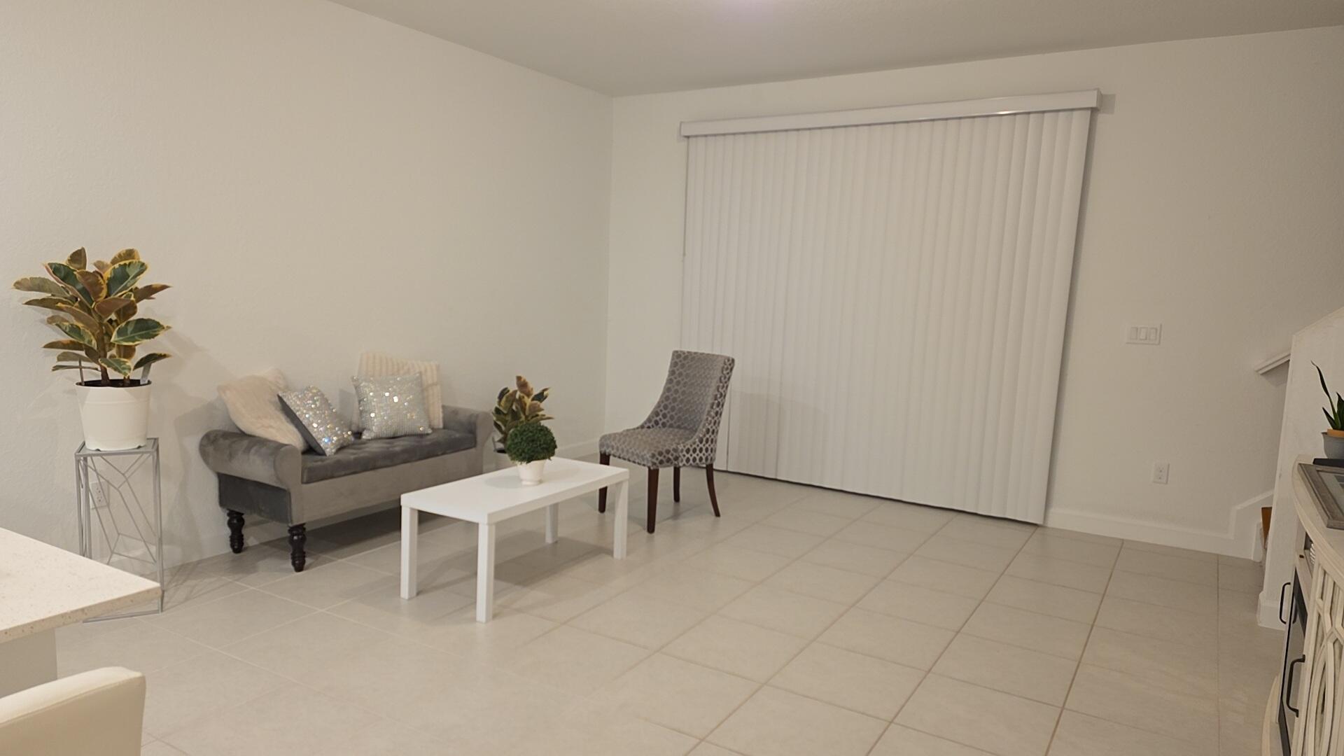 512 SE Rivergrass Street, Port St. Lucie, FL 34984, Port St. Lucie - Photo 2
