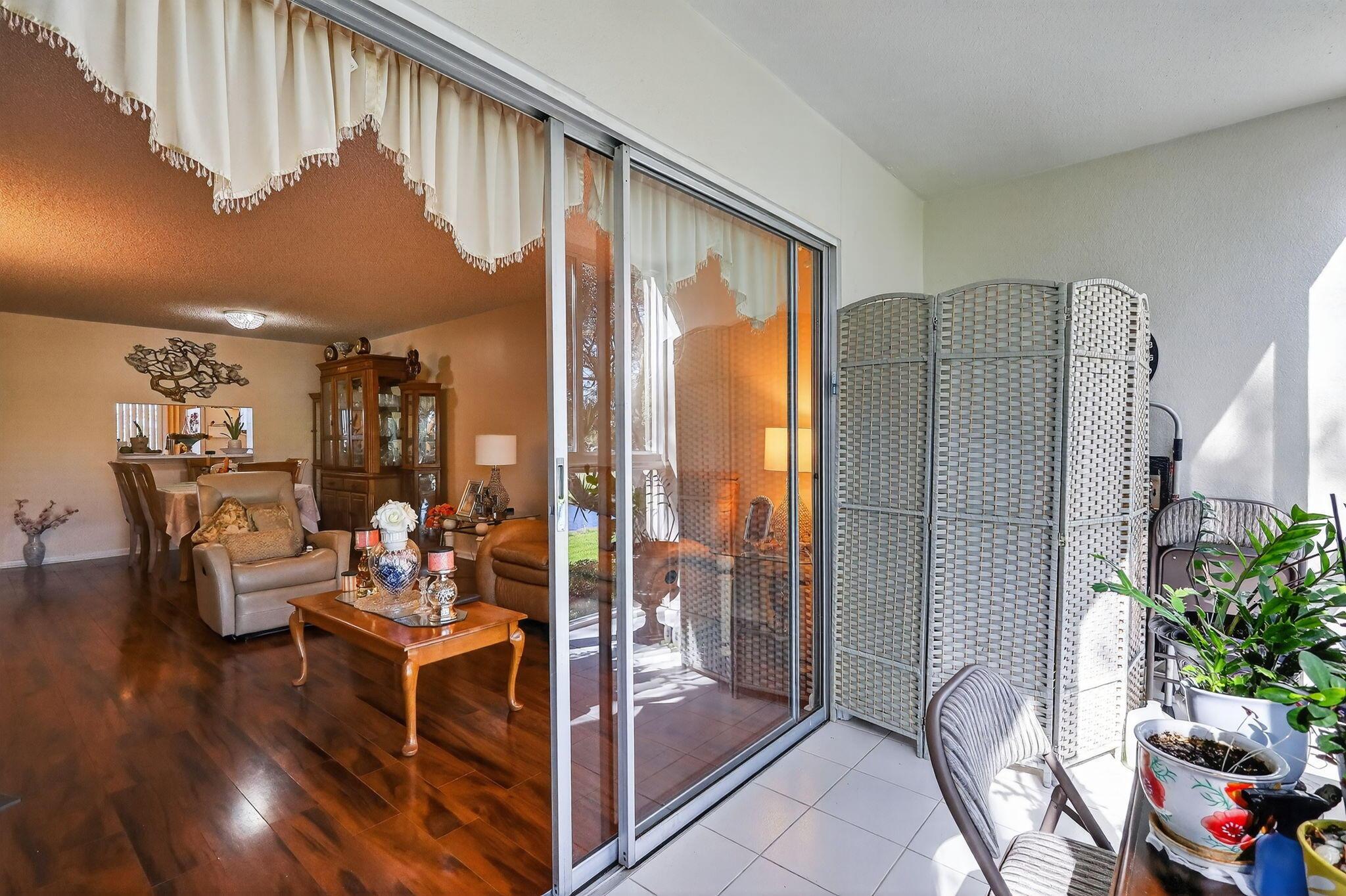 901 SW 128th Terrace 211a, Pembroke Pines, FL 33027, Pembroke Pines - Photo 5