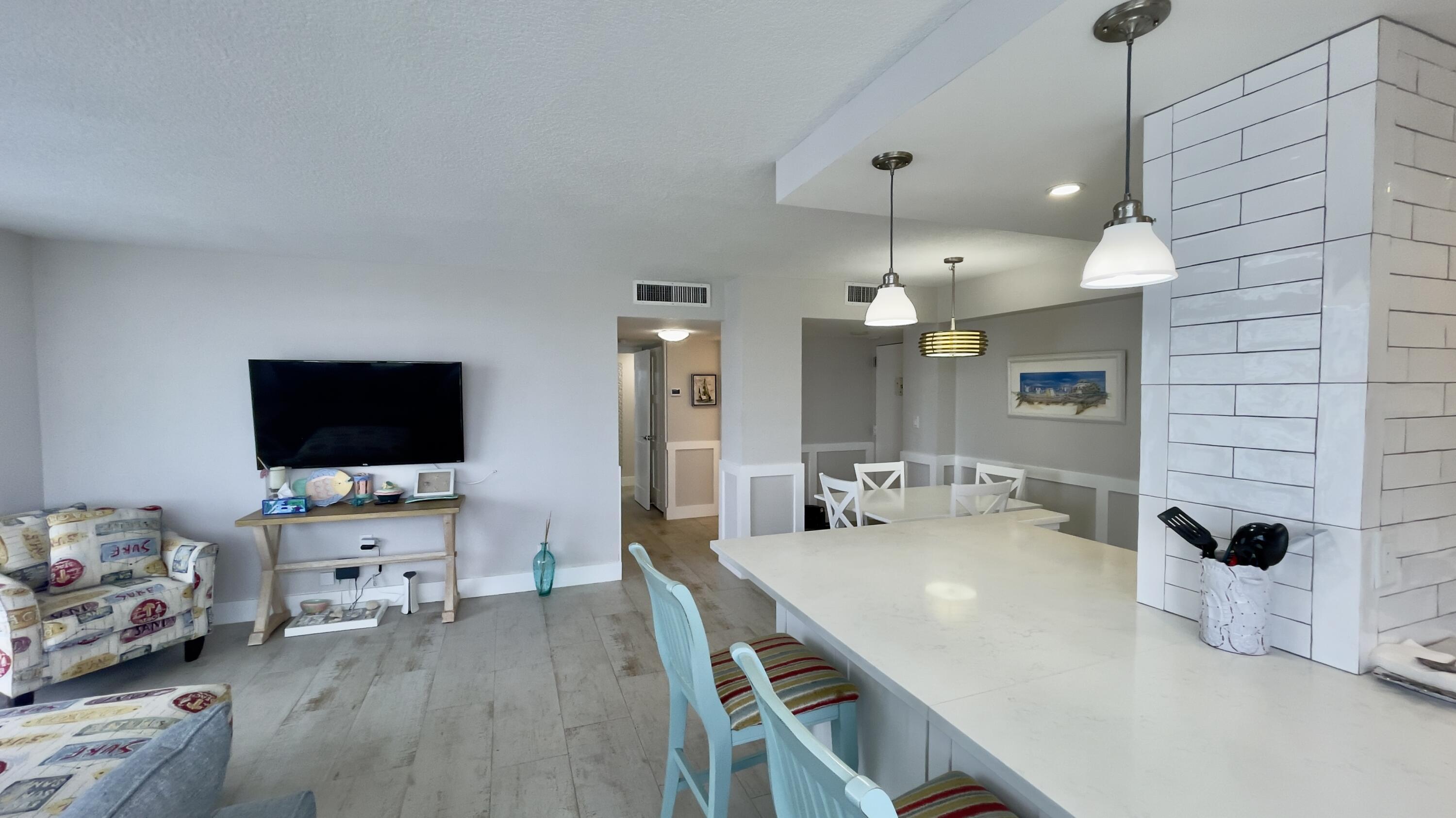 111 Briny Avenue 19-11, Pompano Beach, FL 33062, Pompano Beach - Photo 4