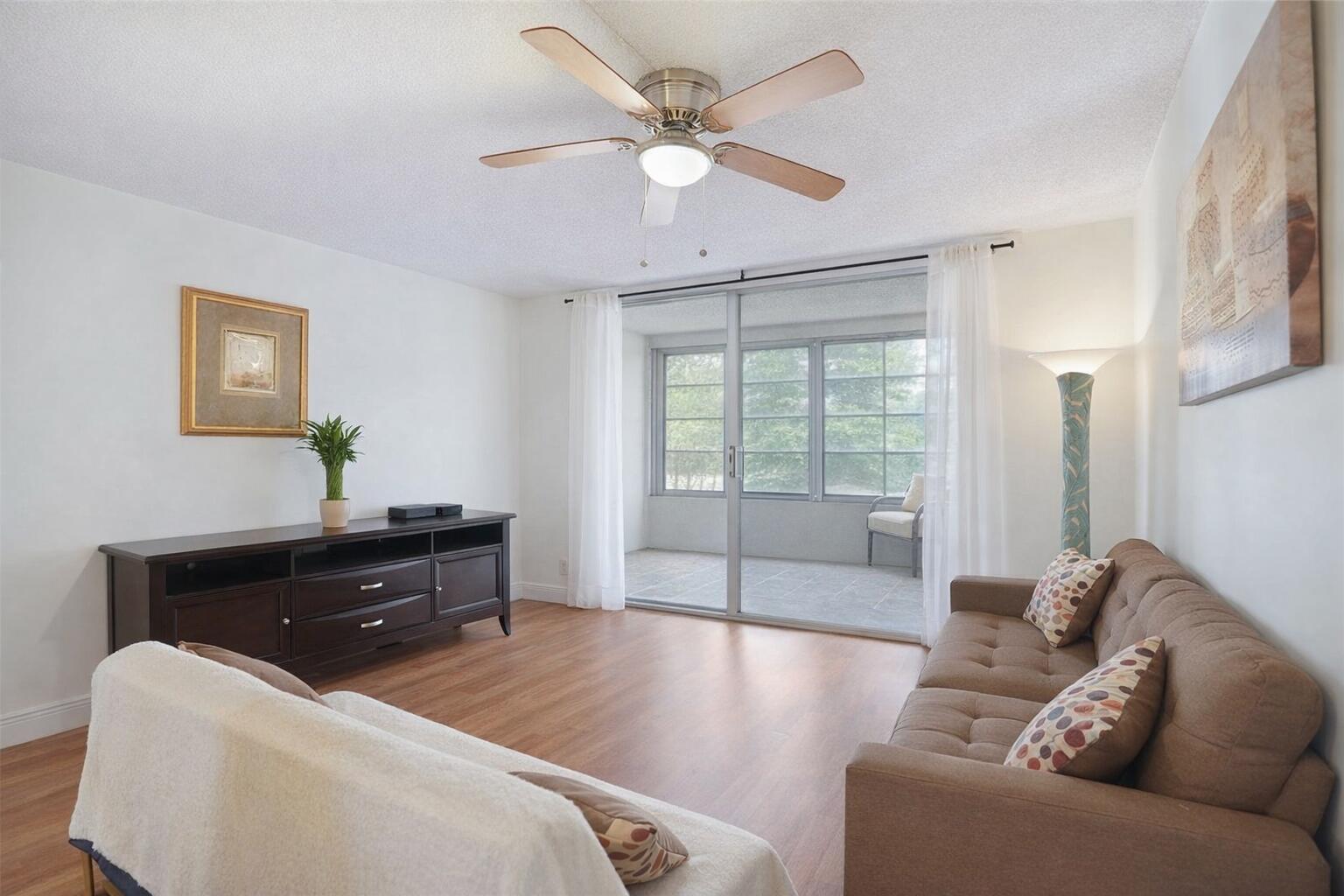 2650 NW 49th Avenue 320, Lauderdale Lakes, FL 33313, Lauderdale Lakes - Photo 3