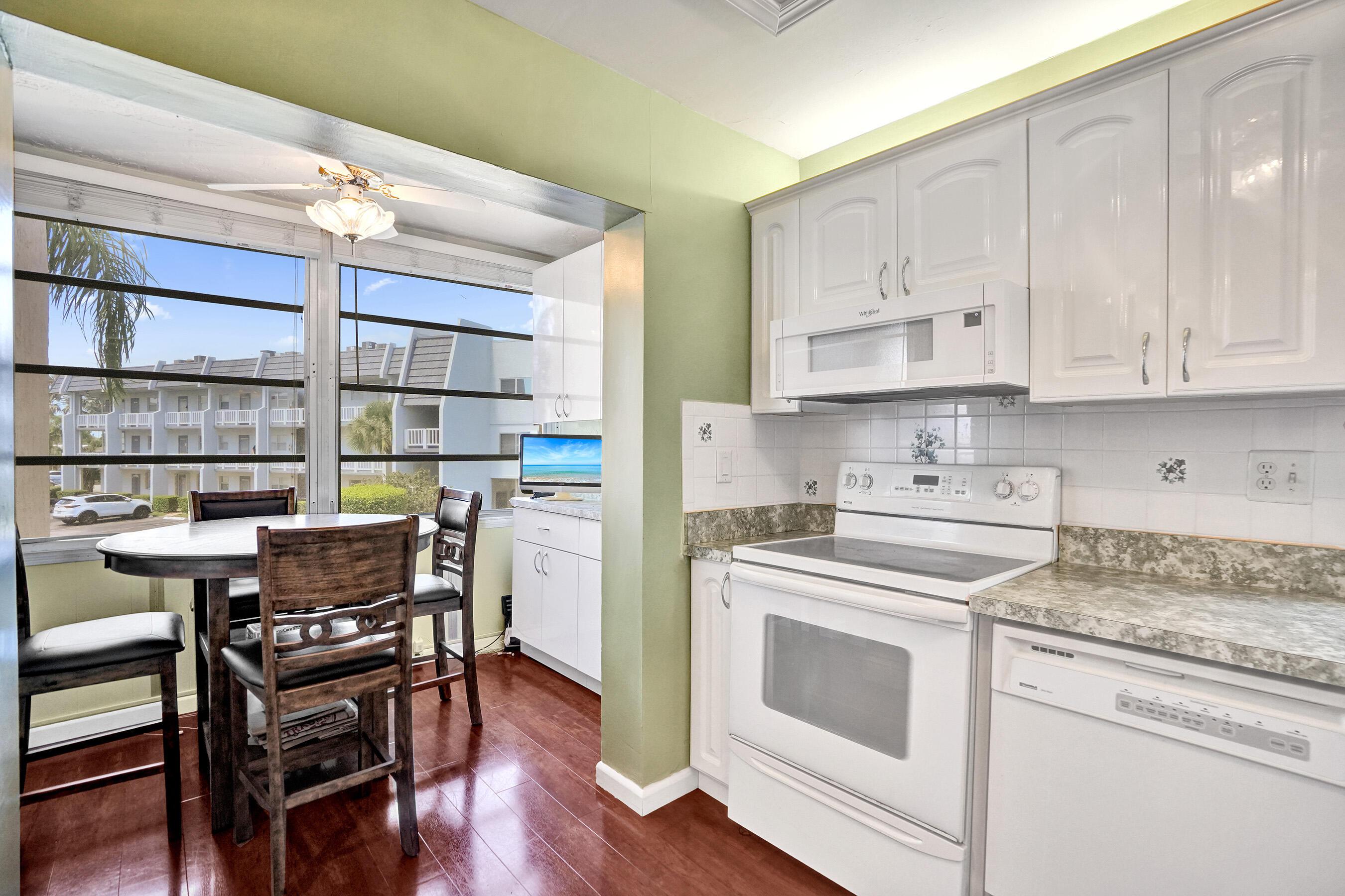 6670 Royal Palm Boulevard 201- K, Margate, FL 33063, Margate - Photo 5