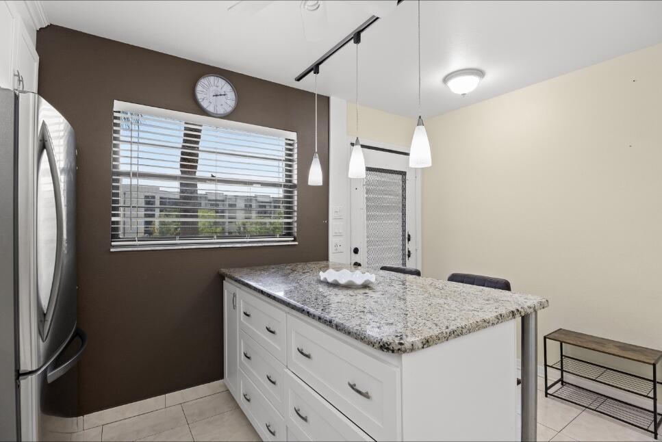 6095 N Sabal Palm Boulevard 210, Tamarac, FL 33319, Tamarac - Photo 4
