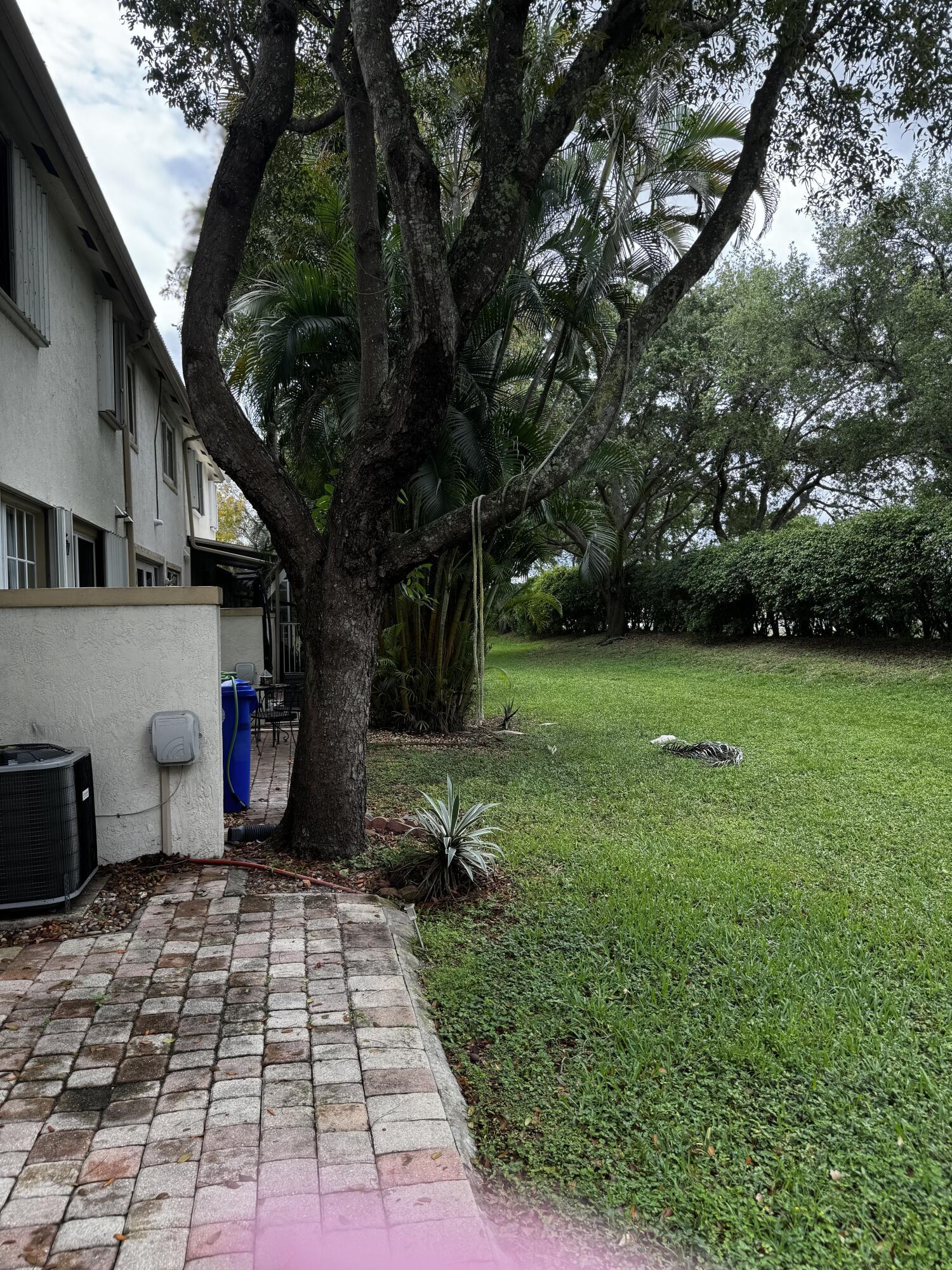 1868 NW 79th Way, Pembroke Pines, FL 33024, Pembroke Pines - Photo 4