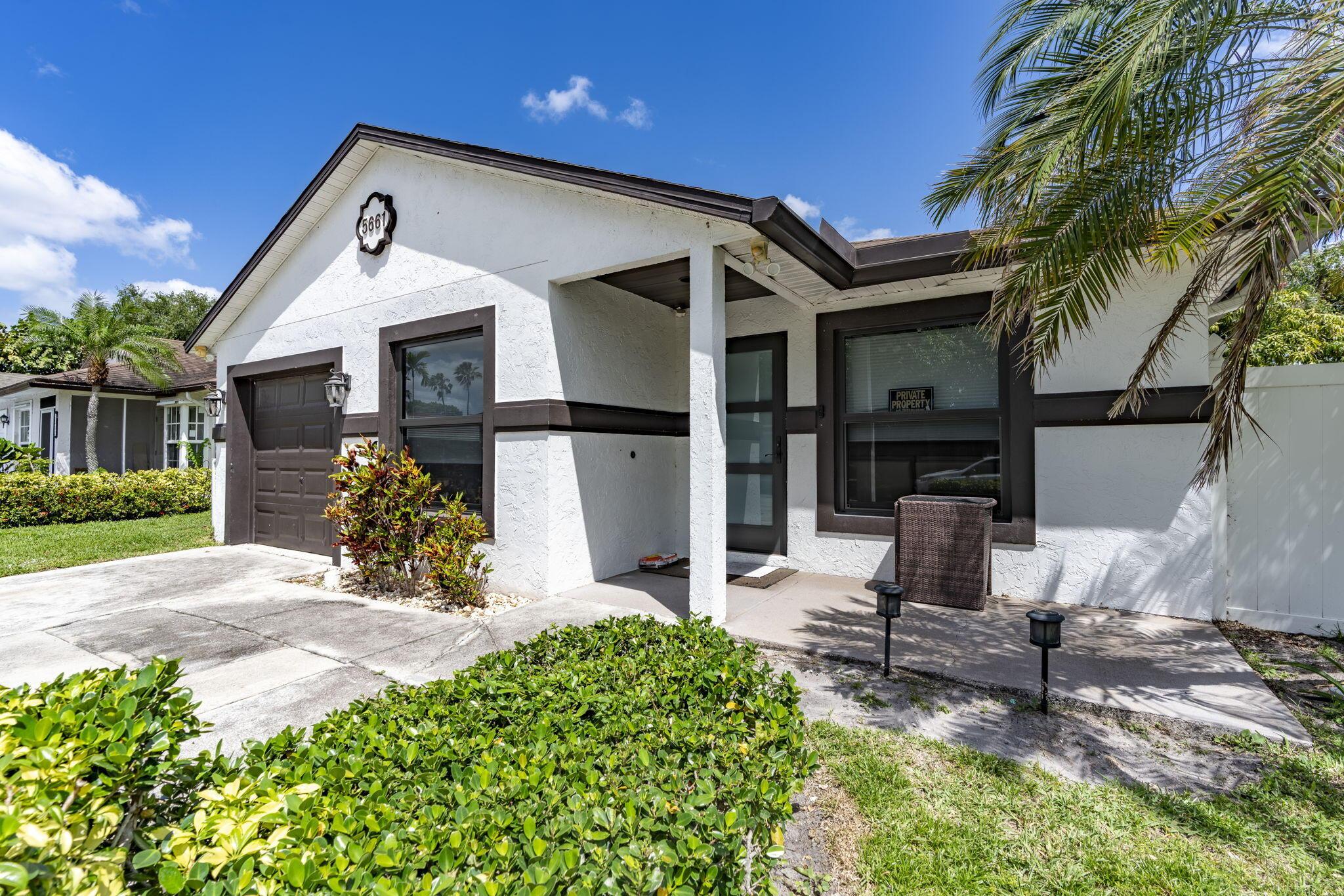 5661 Boynton Bay Circle, Boynton Beach, FL 33437, Boynton Beach - Photo 5