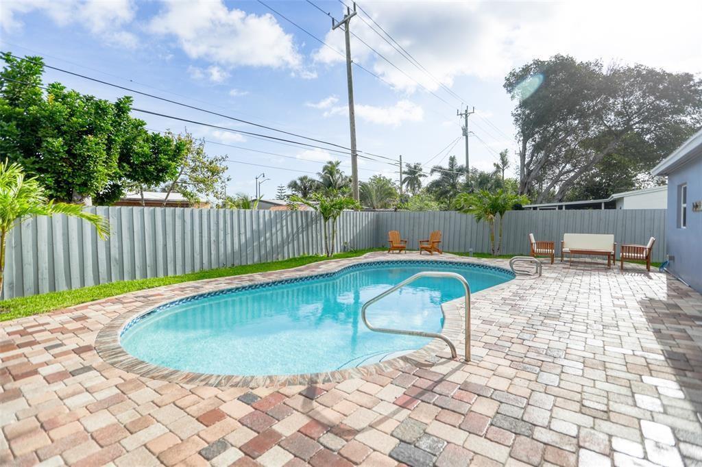 1437 NE 25th Street, Pompano Beach, FL 33064, Pompano Beach - Photo 2