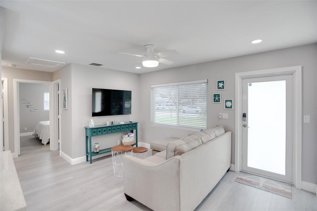 1437 NE 25th Street, Pompano Beach, FL 33064, Pompano Beach - Photo 3
