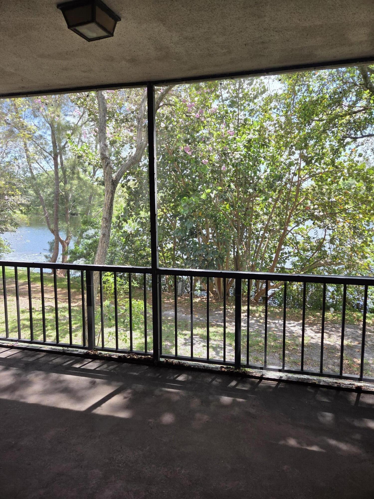 3720 Inverrary Drive 2b, Lauderhill, FL 33319, Lauderhill - Photo 2