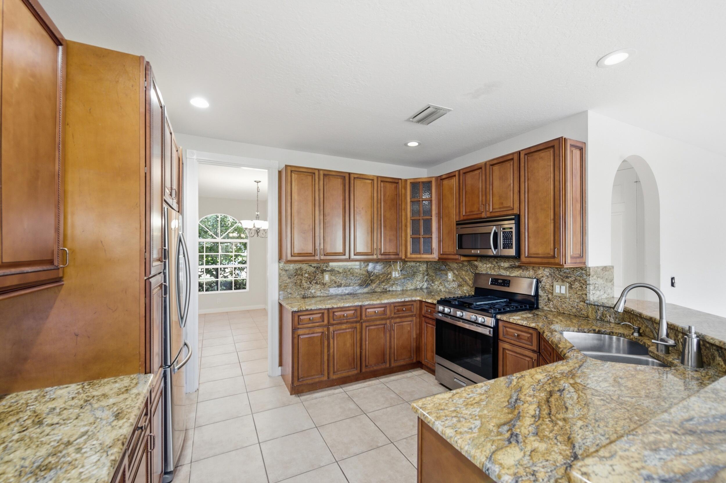207 Banyanwood Point, Jupiter, FL 33458, Jupiter - Photo 2