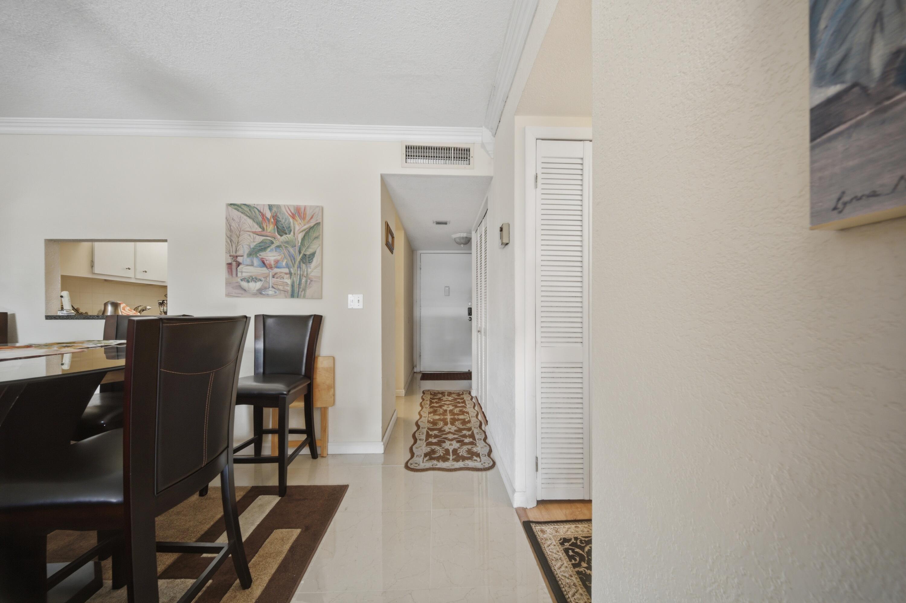 3040 Holiday Springs Boulevard 212, Margate, FL 33063, Margate - Photo 4
