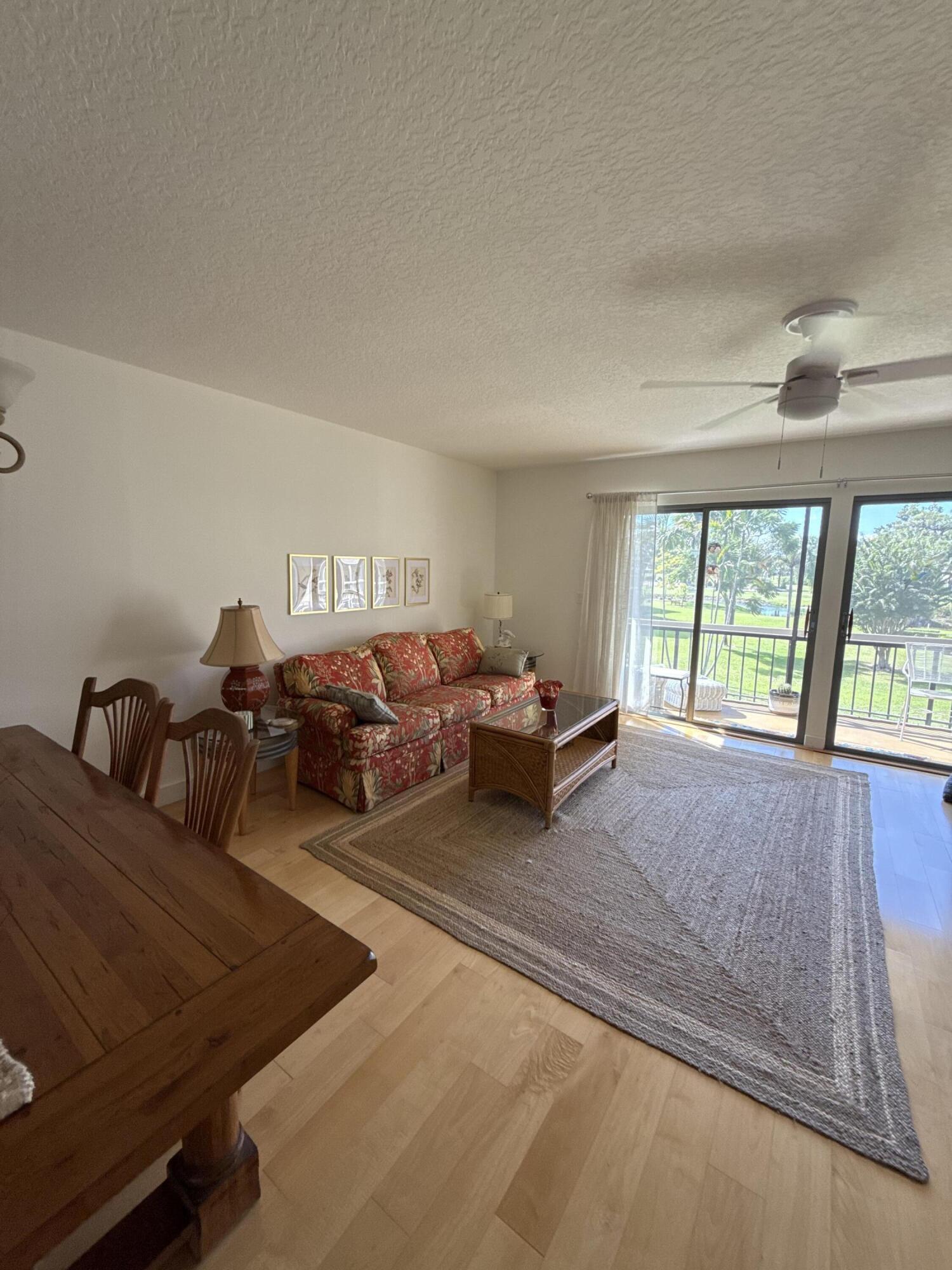18390 SE Wood Haven Lane E, Jupiter, FL 33469, Jupiter - Photo 4