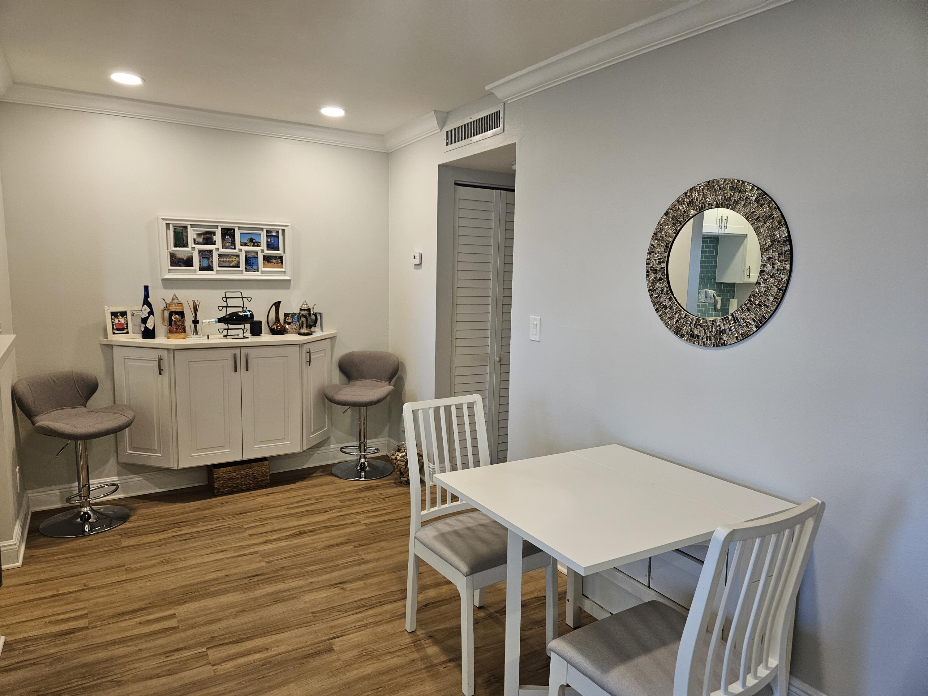 3170 Holiday Springs Boulevard 6-310, Margate, FL 33063, Margate - Photo 2