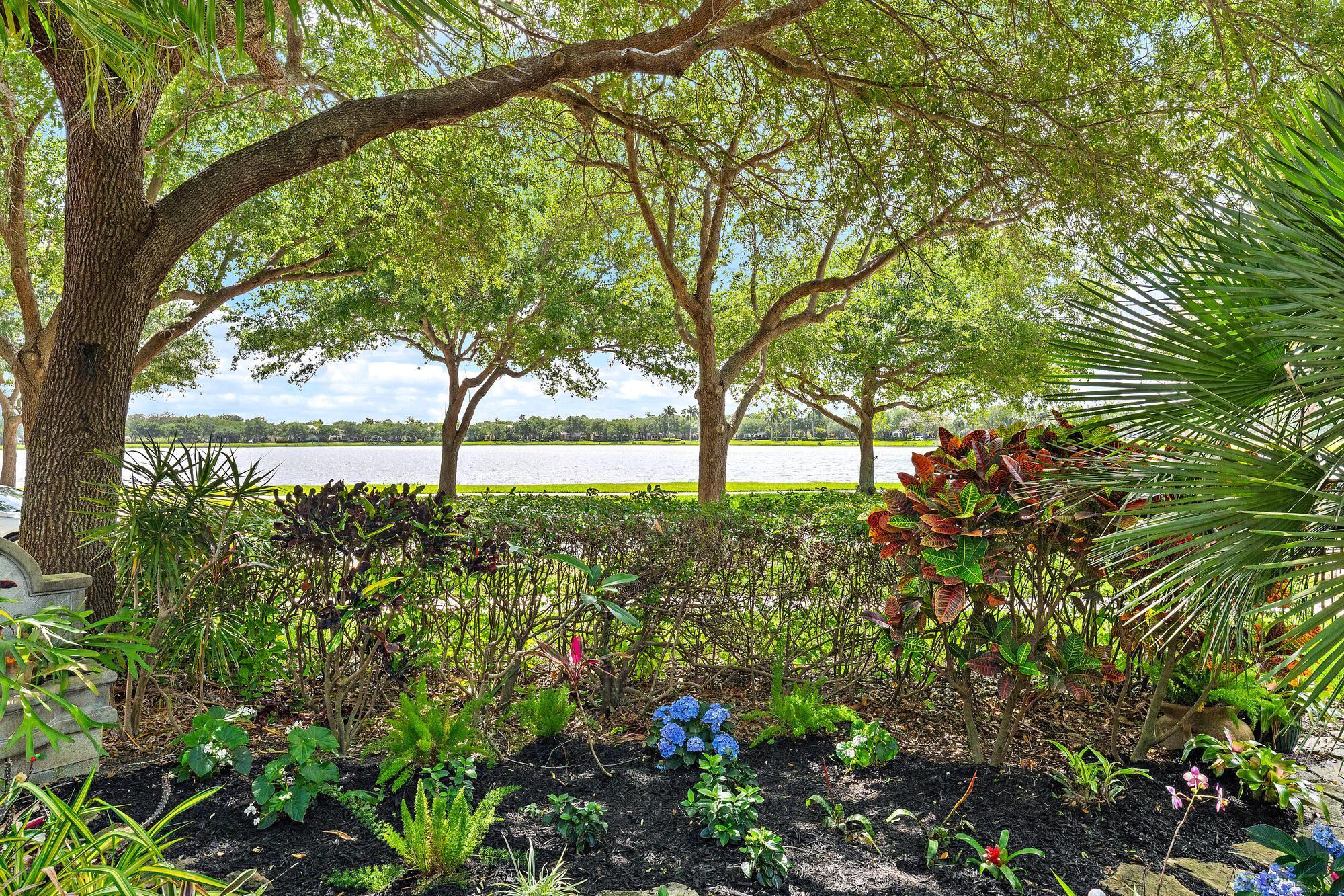 520 Tomahawk Court, Palm Beach Gardens, FL 33410, Palm Beach Gardens - Photo 4