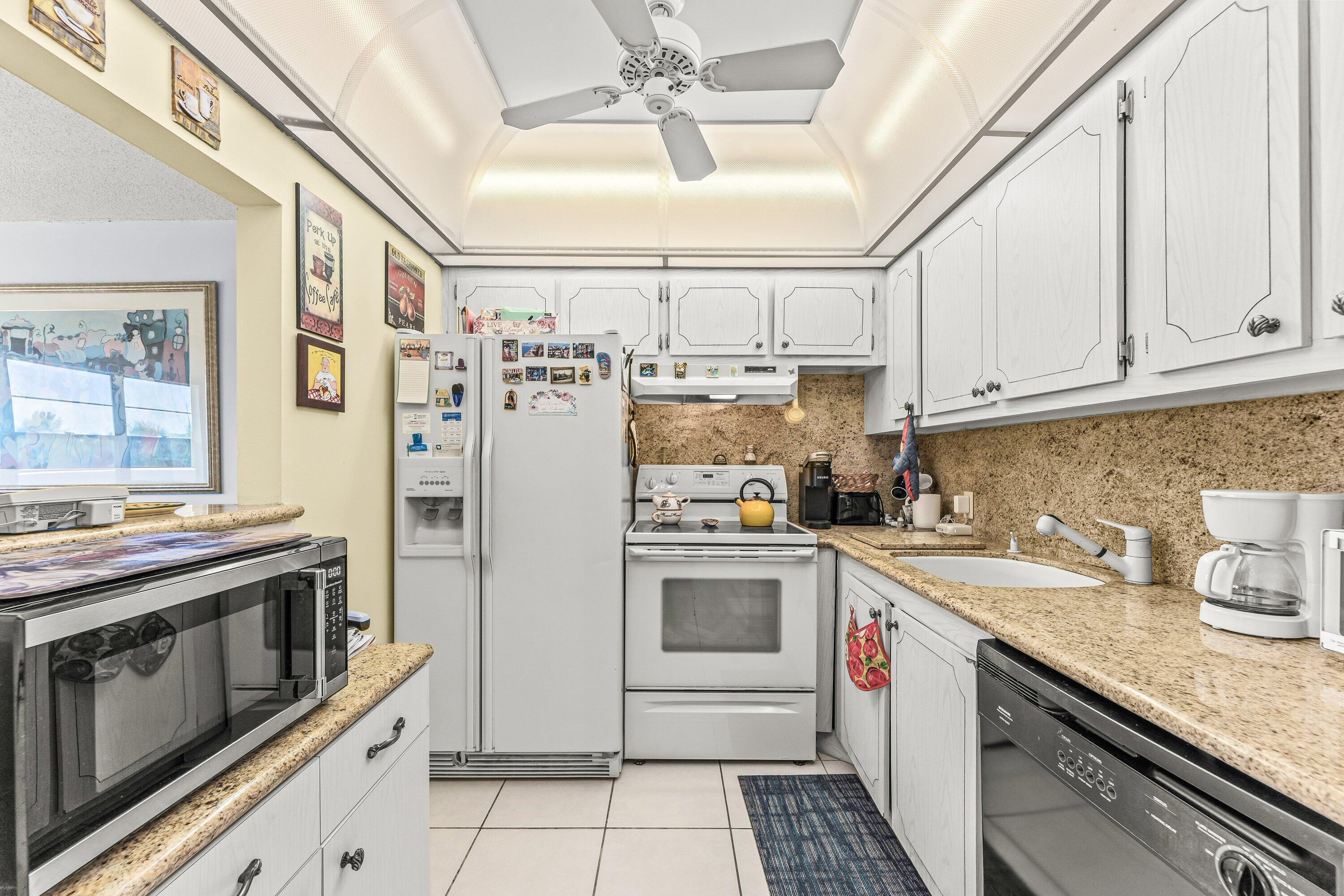 629 Fanshaw O, Boca Raton, FL 33434, Boca Raton - Photo 4