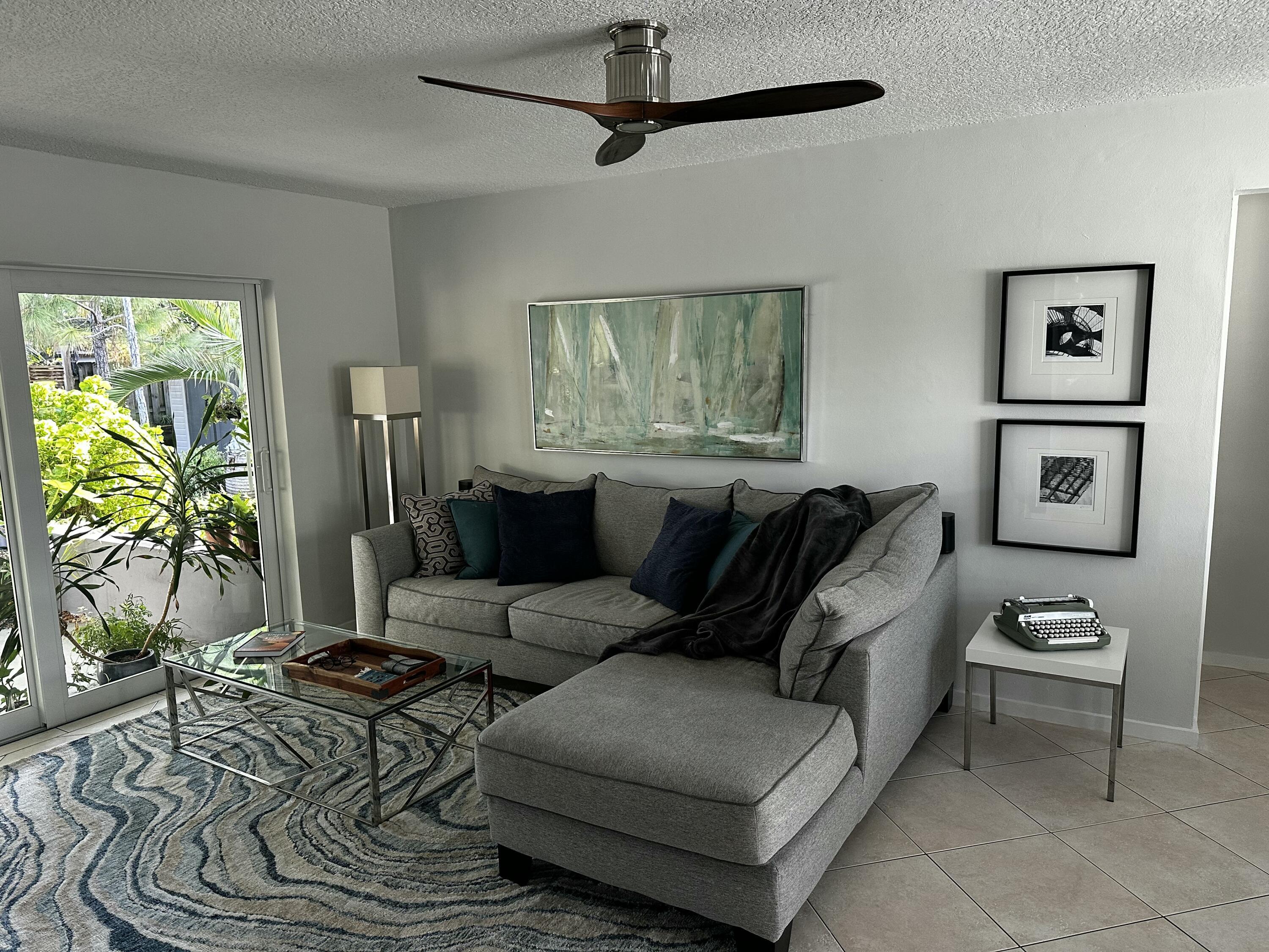 8691 NW 28th Place, Sunrise, FL 33322, Sunrise - Photo 5