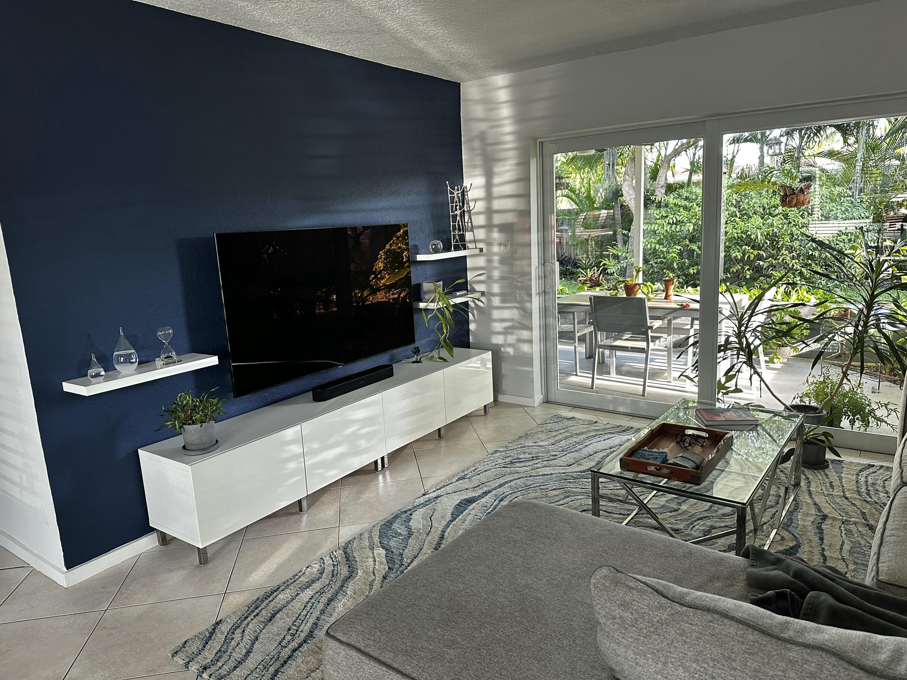 8691 NW 28th Place, Sunrise, FL 33322, Sunrise - Photo 4