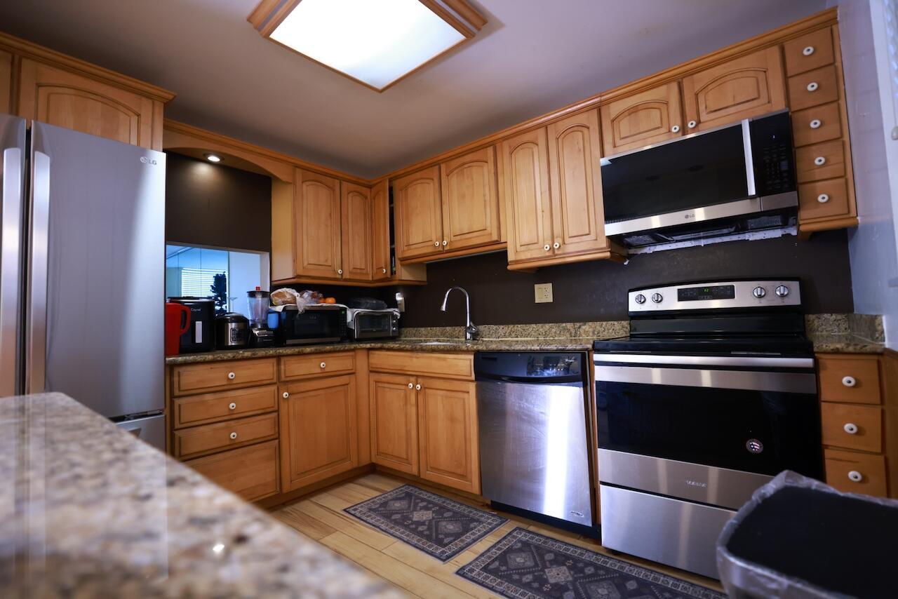 6570 Royal Palm Boulevard 106j, Margate, FL 33063, Margate - Photo 4