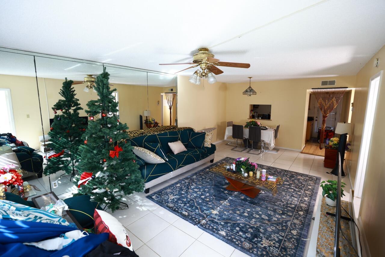 6570 Royal Palm Boulevard 106j, Margate, FL 33063, Margate - Photo 5
