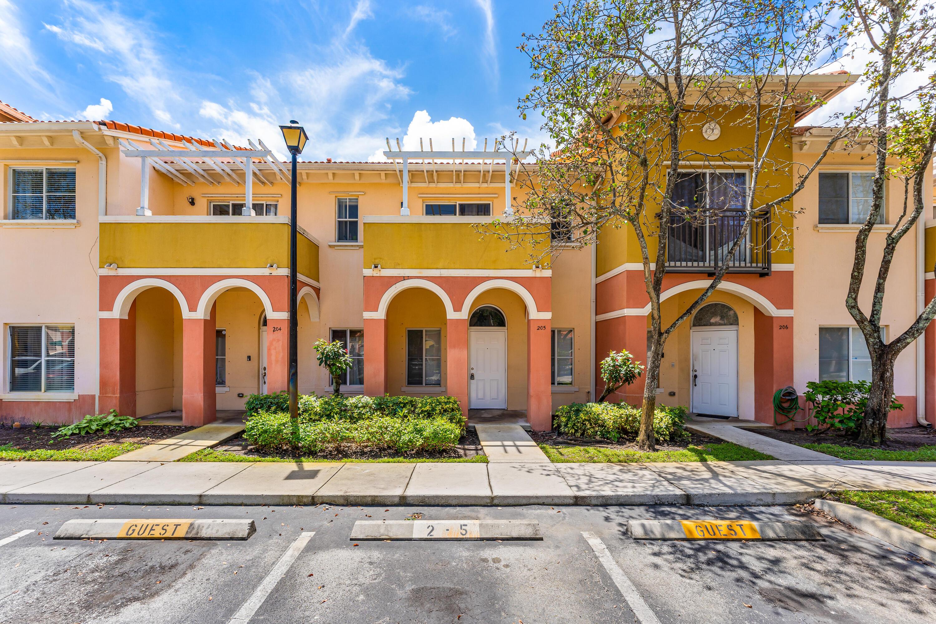 205 S Santa Catalina Circle 205, North Lauderdale, FL 33068, North Lauderdale