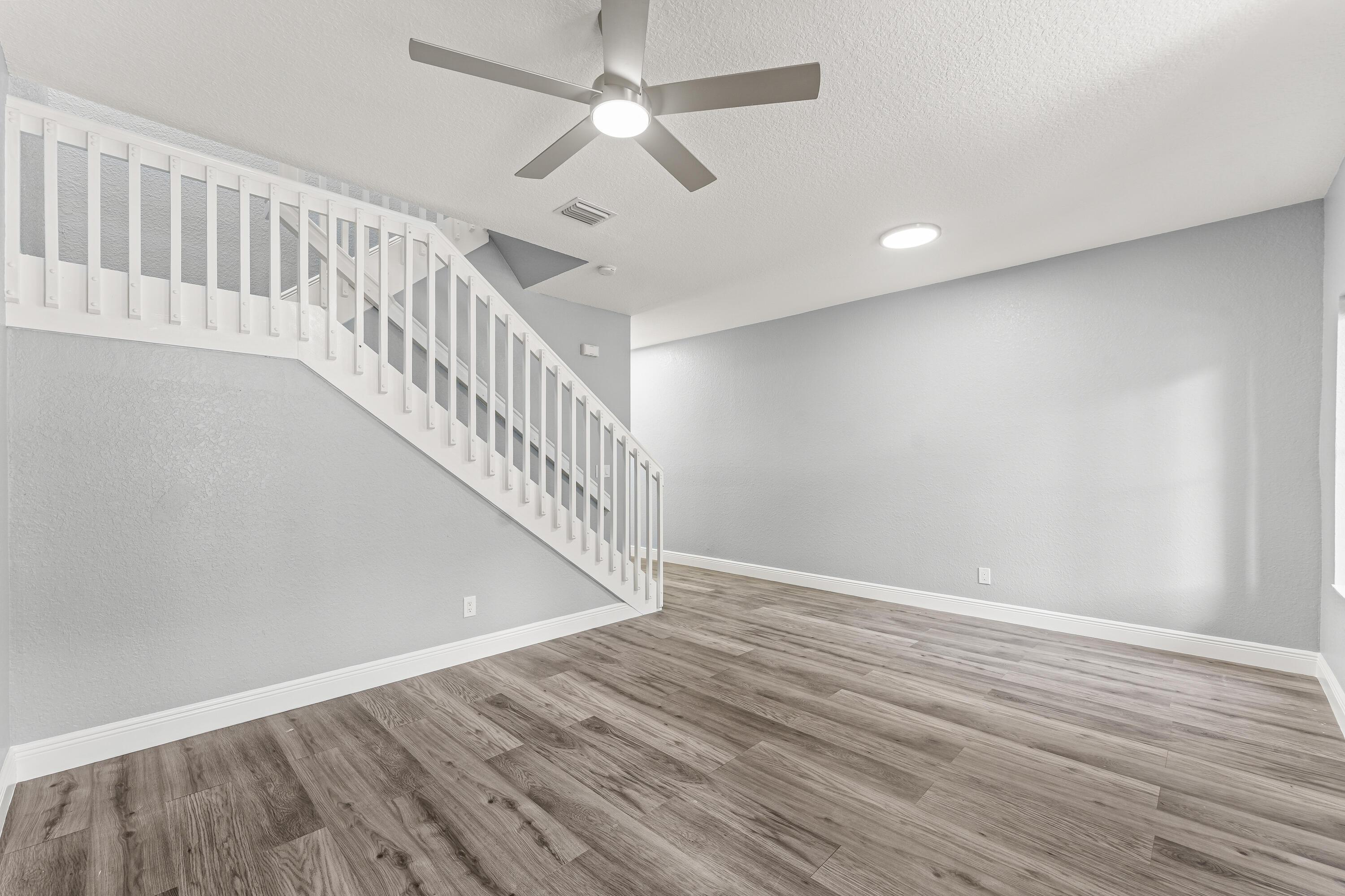 205 S Santa Catalina Circle 205, North Lauderdale, FL 33068, North Lauderdale - Photo 5