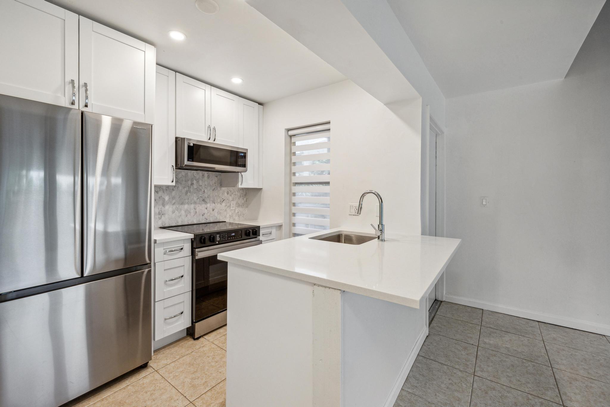 410 SE 13th Street 4, Fort Lauderdale, FL 33316, Fort Lauderdale - Photo 4