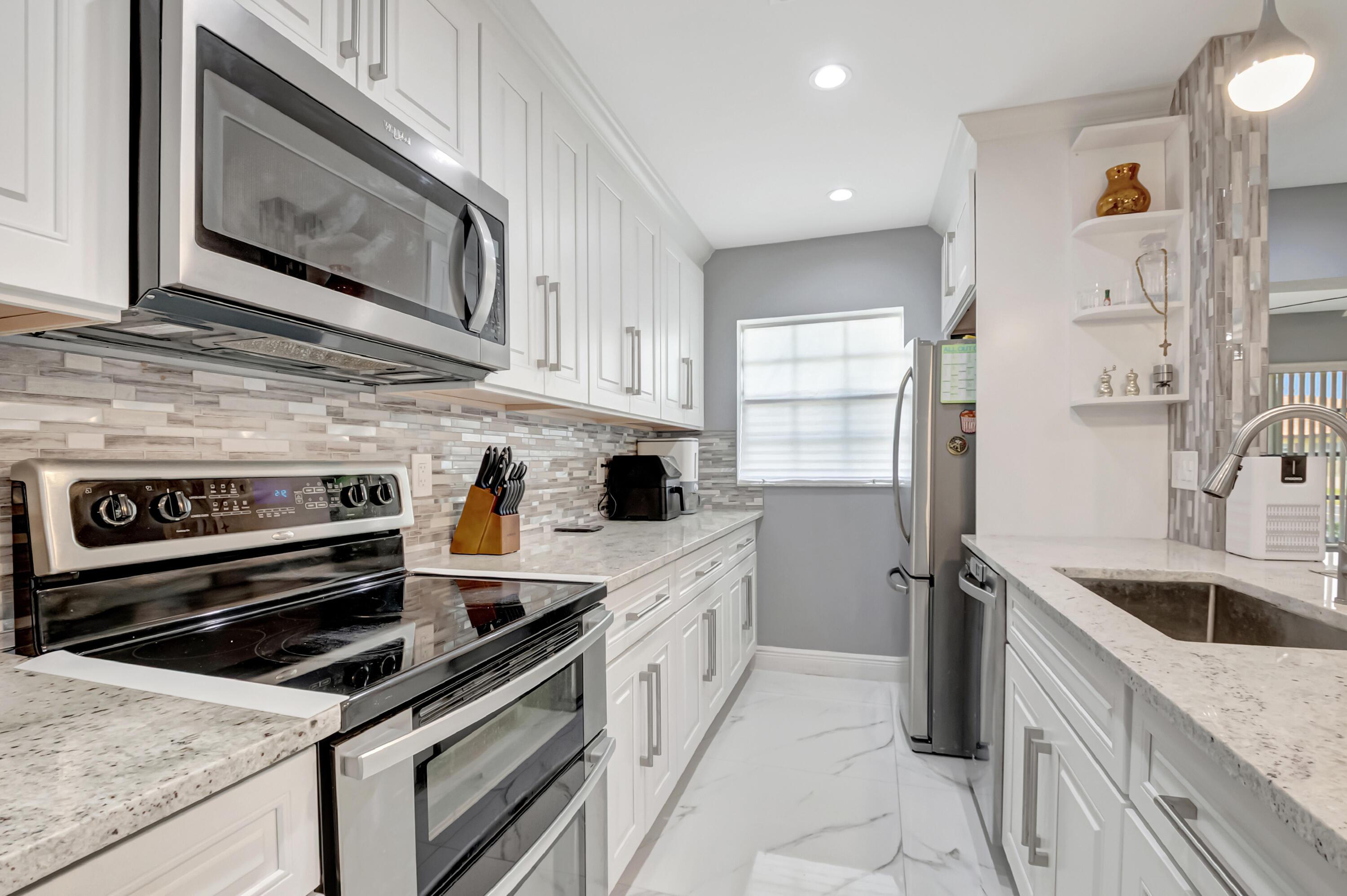 14010 Nesting Way, Delray Beach, FL 33484, Delray Beach - Photo 3