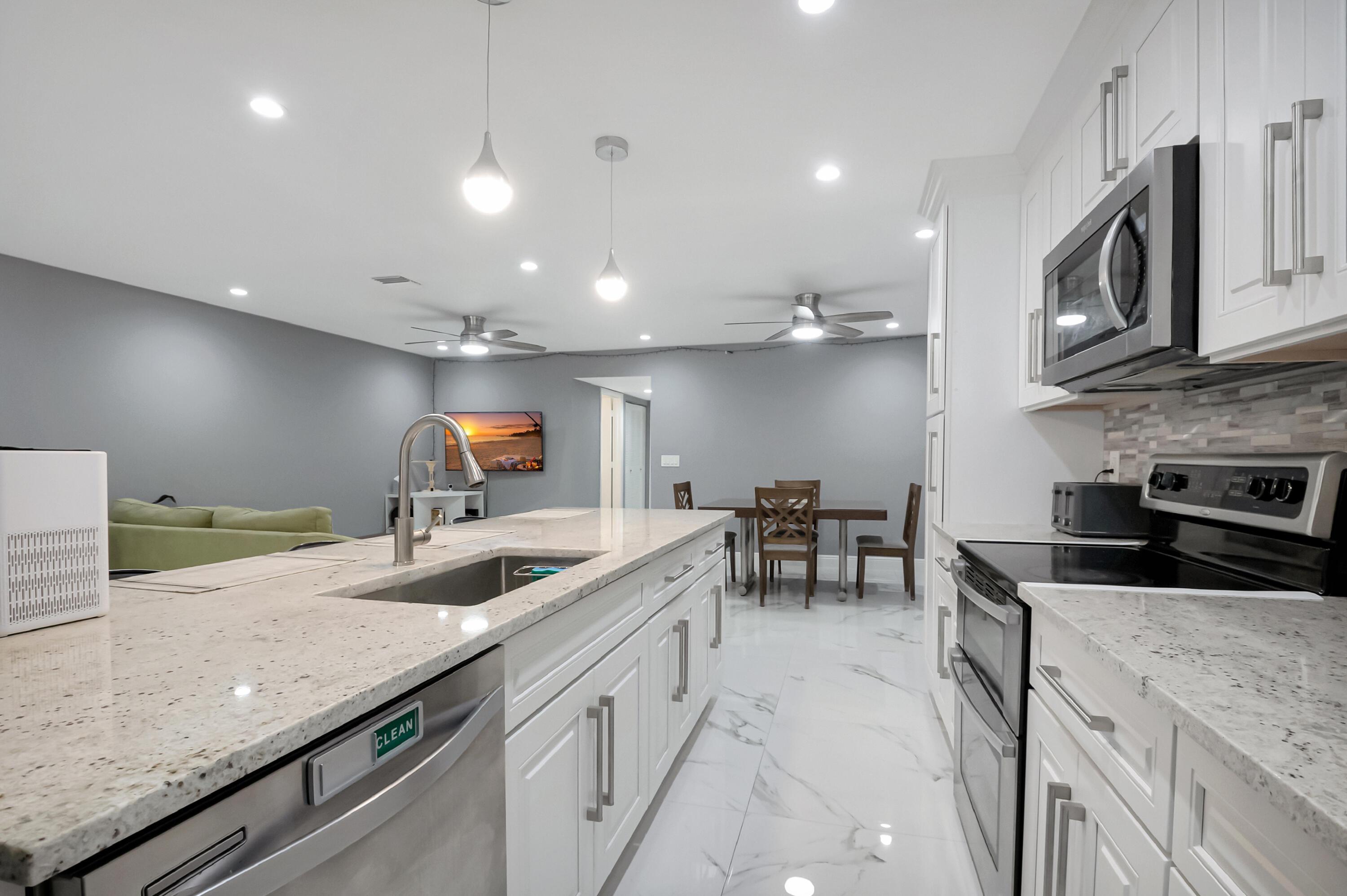 14010 Nesting Way, Delray Beach, FL 33484, Delray Beach - Photo 4