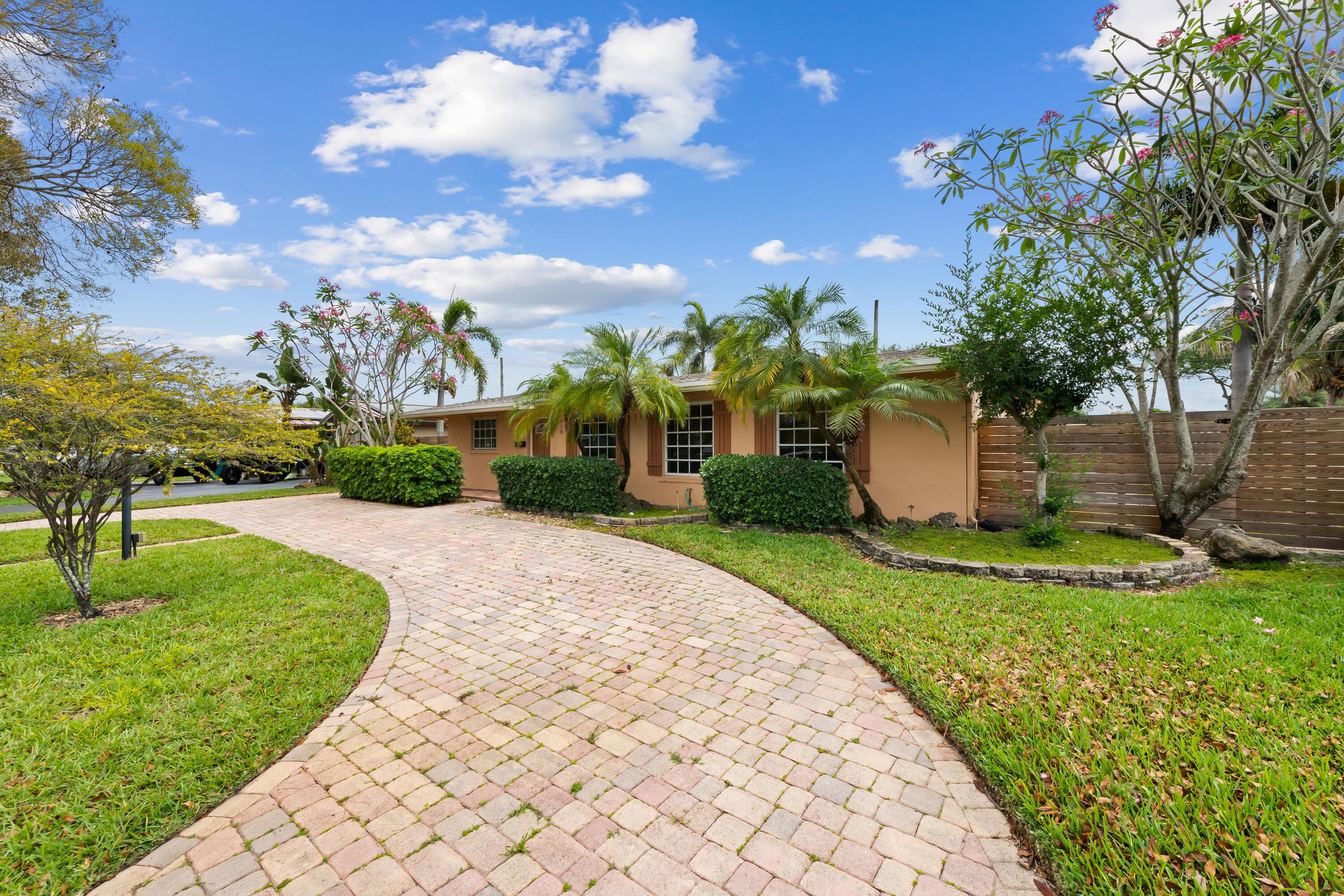 5018 SW 91st Terrace, Cooper City, FL 33328, Cooper City - Photo 5