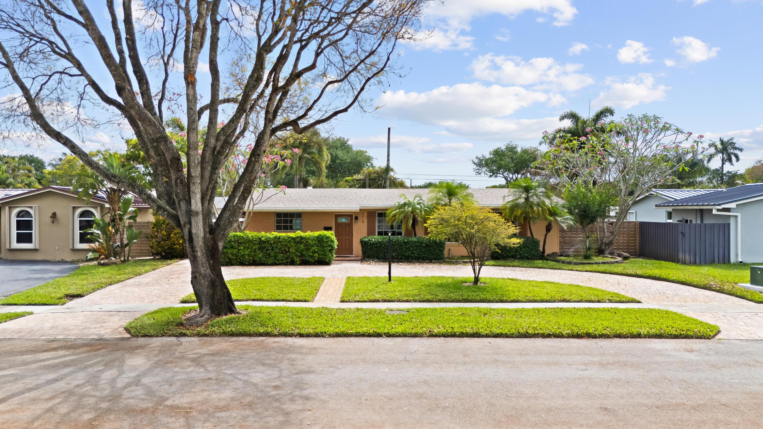 5018 SW 91st Terrace, Cooper City, FL 33328, Cooper City - Photo 3